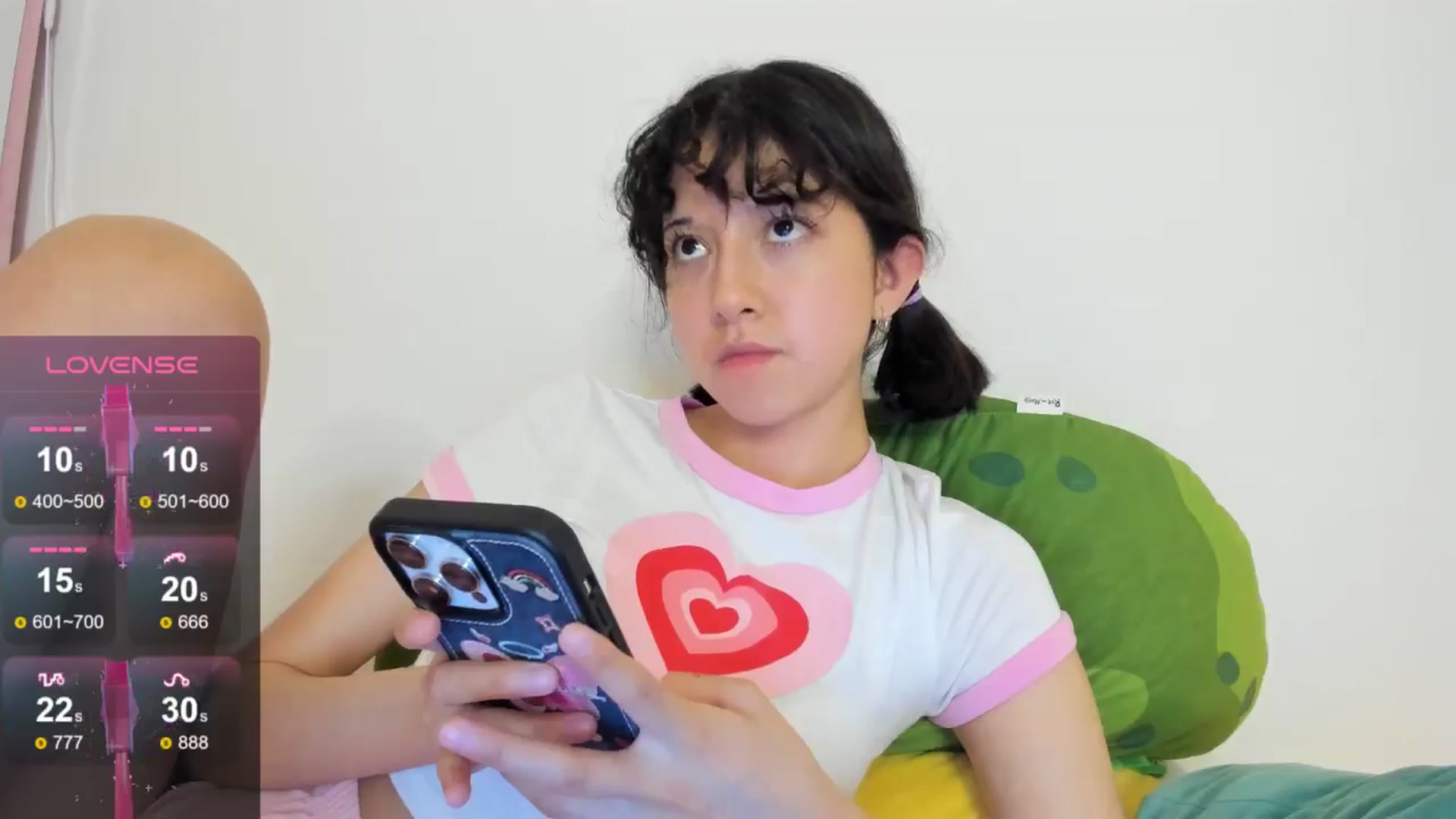 Gallery image thumbnail from Cherrycute666's myfreecams stream on, 08/29/2024, 02:34 image 15 of 20