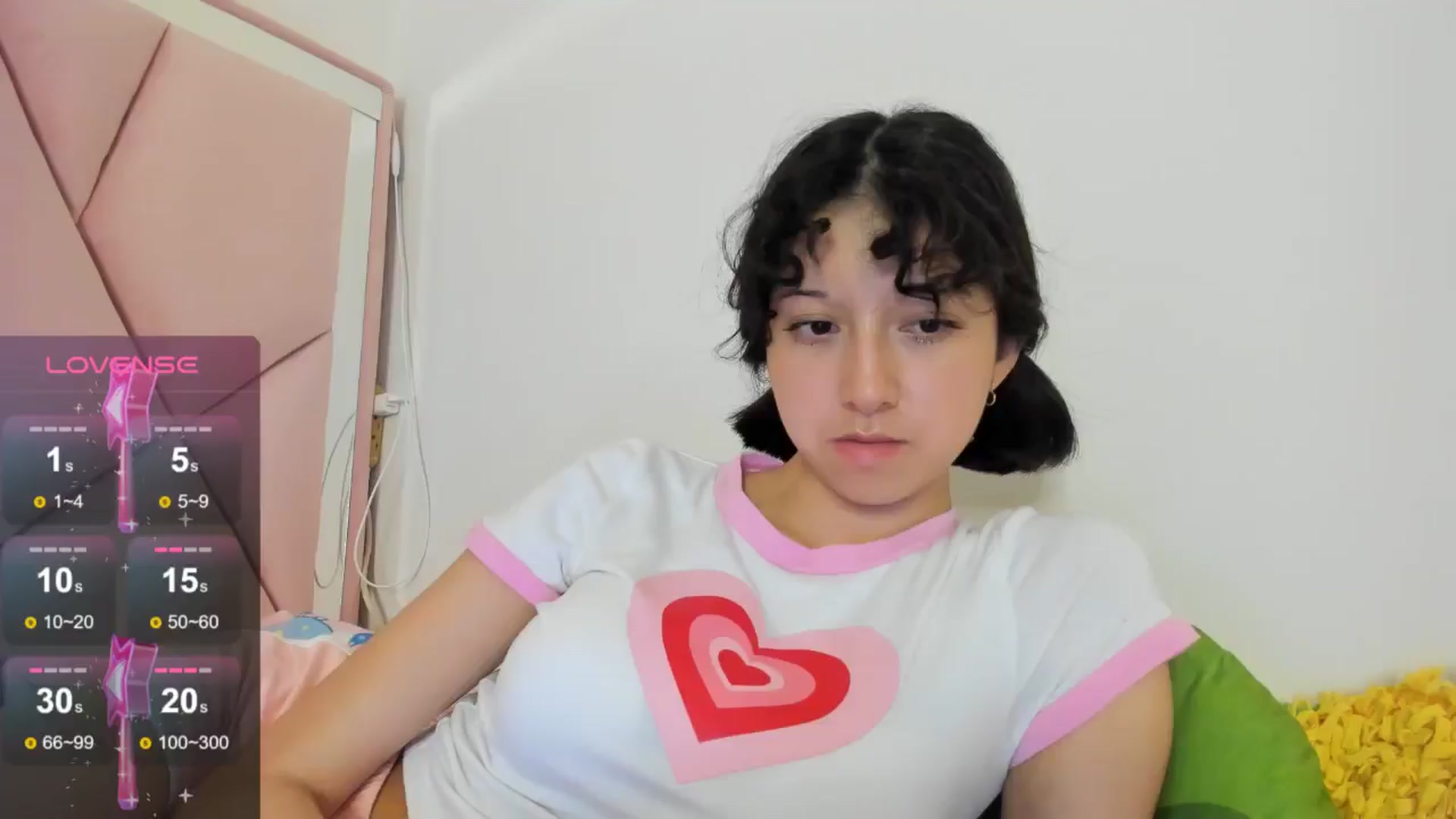 Gallery image thumbnail from Cherrycute666's myfreecams stream on, 08/29/2024, 02:59 image 1 of 20