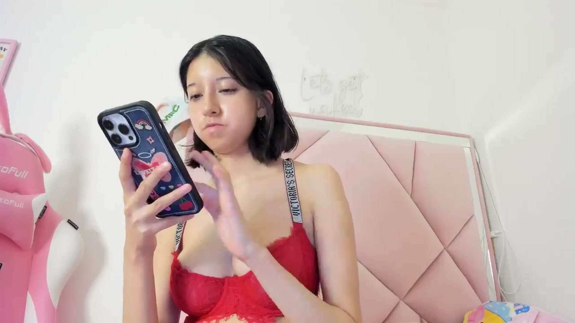 Gallery image thumbnail from Cherrycute666's myfreecams stream on, 08/29/2024, 06:17 image 10 of 20
