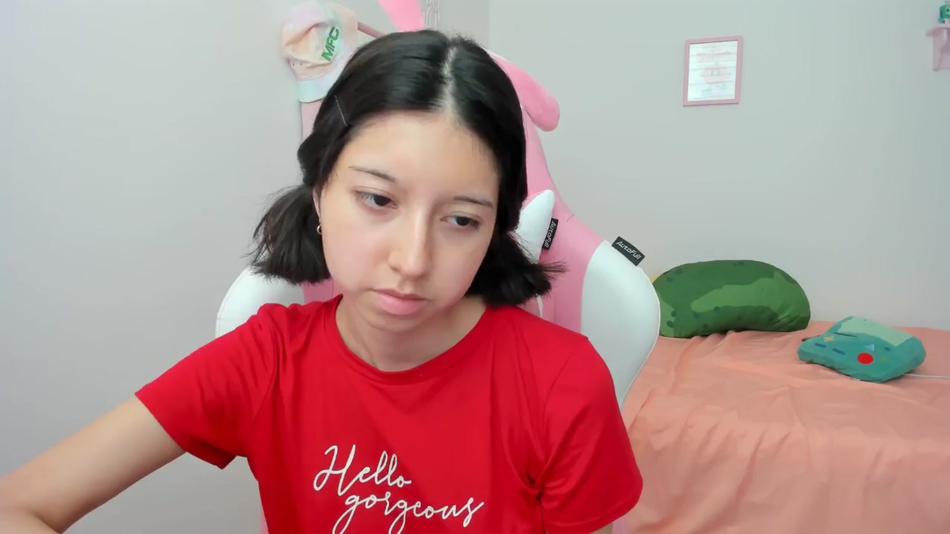 Gallery image thumbnail from Cherrycute666's myfreecams stream on, 08/29/2024, 18:43 image 9 of 20