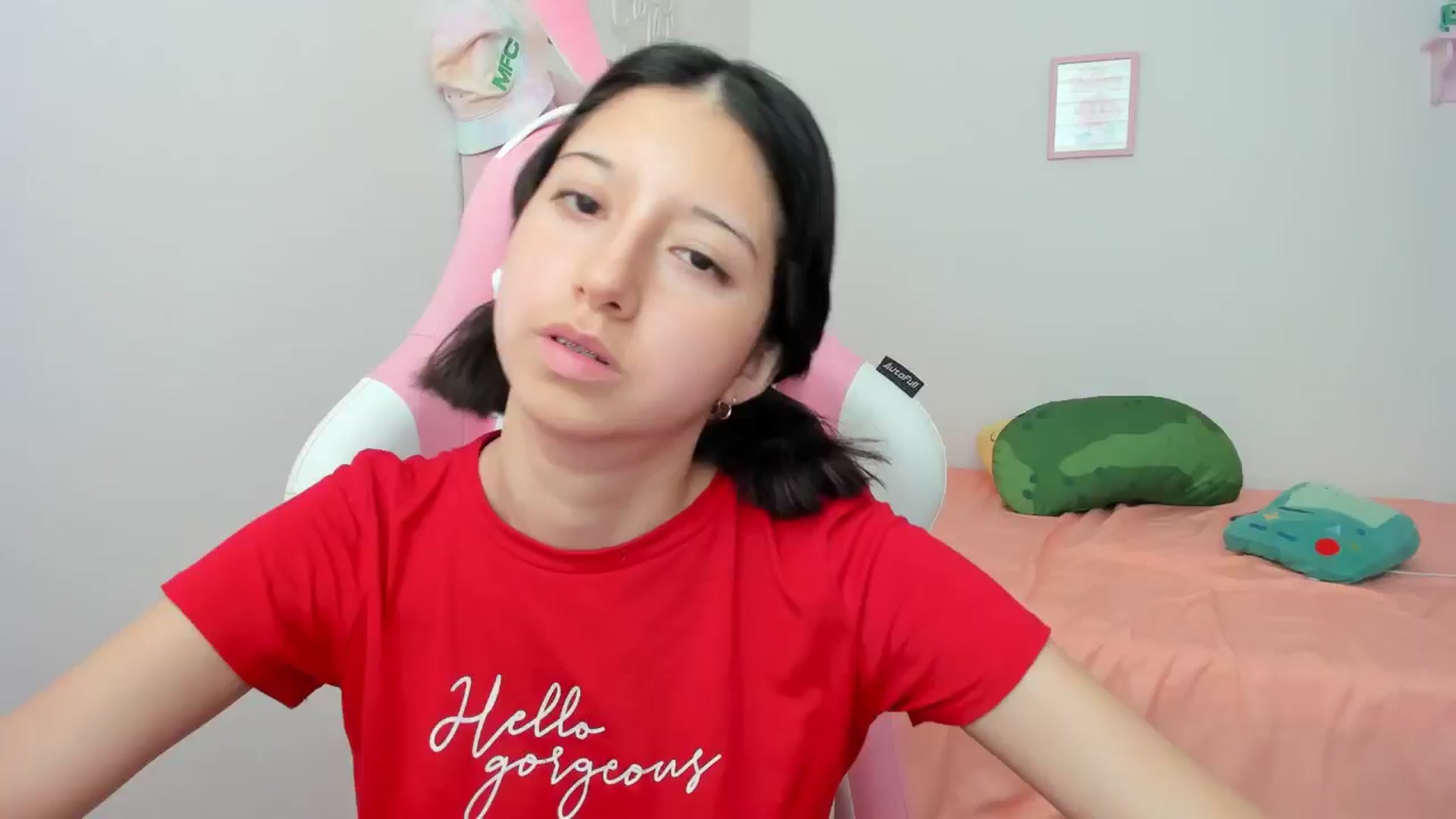 Gallery image thumbnail from Cherrycute666's myfreecams stream on, 08/29/2024, 18:43 image 1 of 20