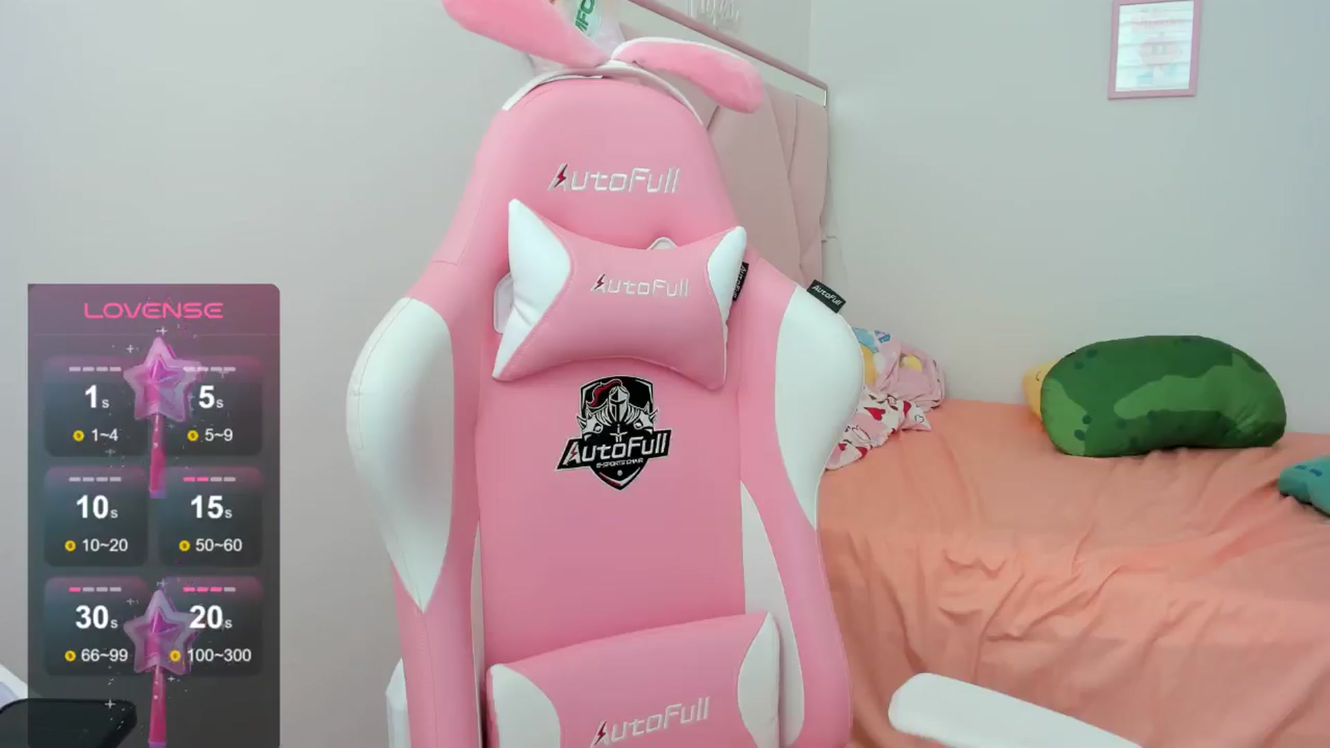 Gallery image thumbnail from Cherrycute666's myfreecams stream on, 08/29/2024, 21:56 image 17 of 20