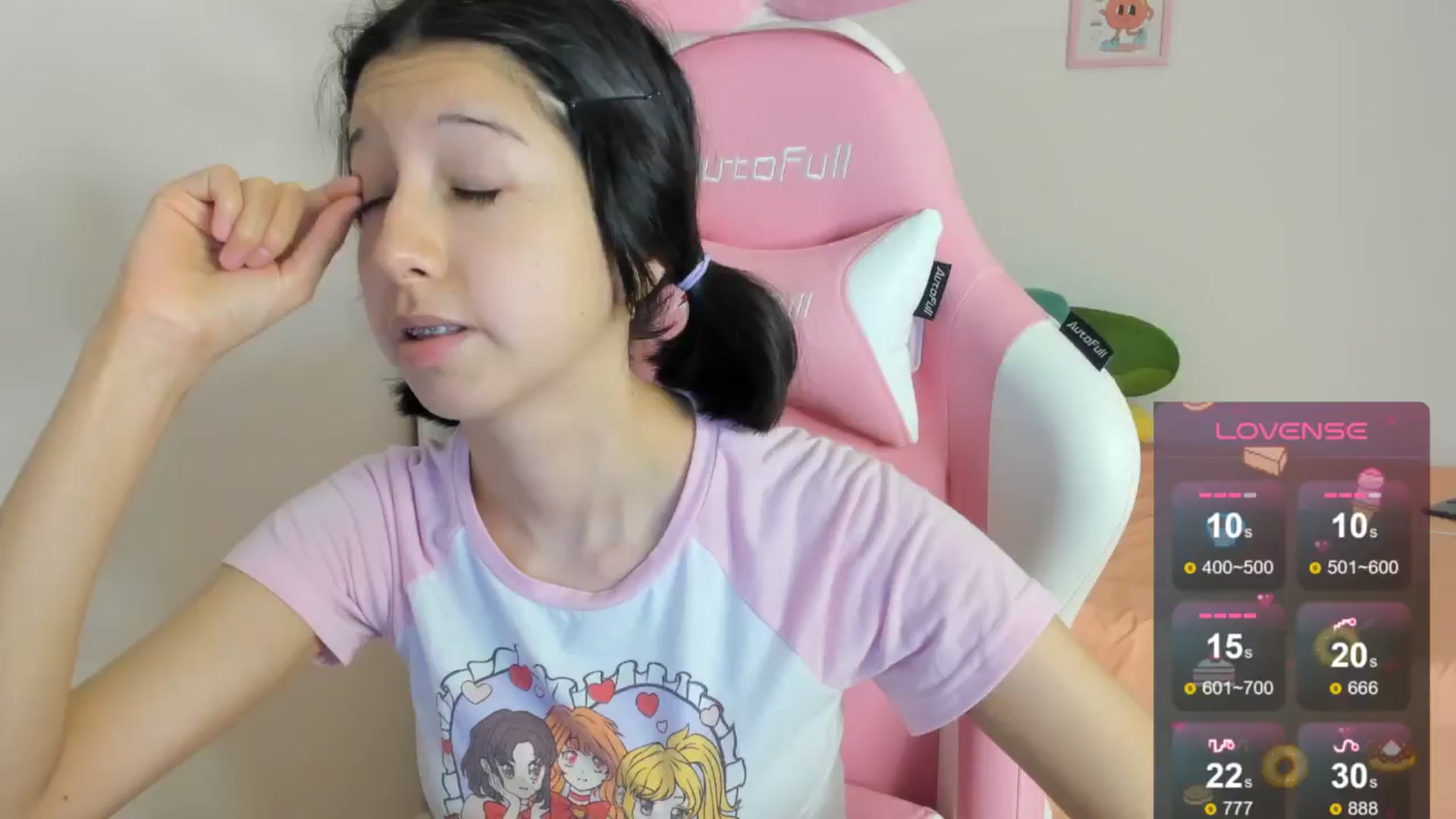 Gallery image thumbnail from Cherrycute666's myfreecams stream on, 09/01/2024, 10:05 image 13 of 20