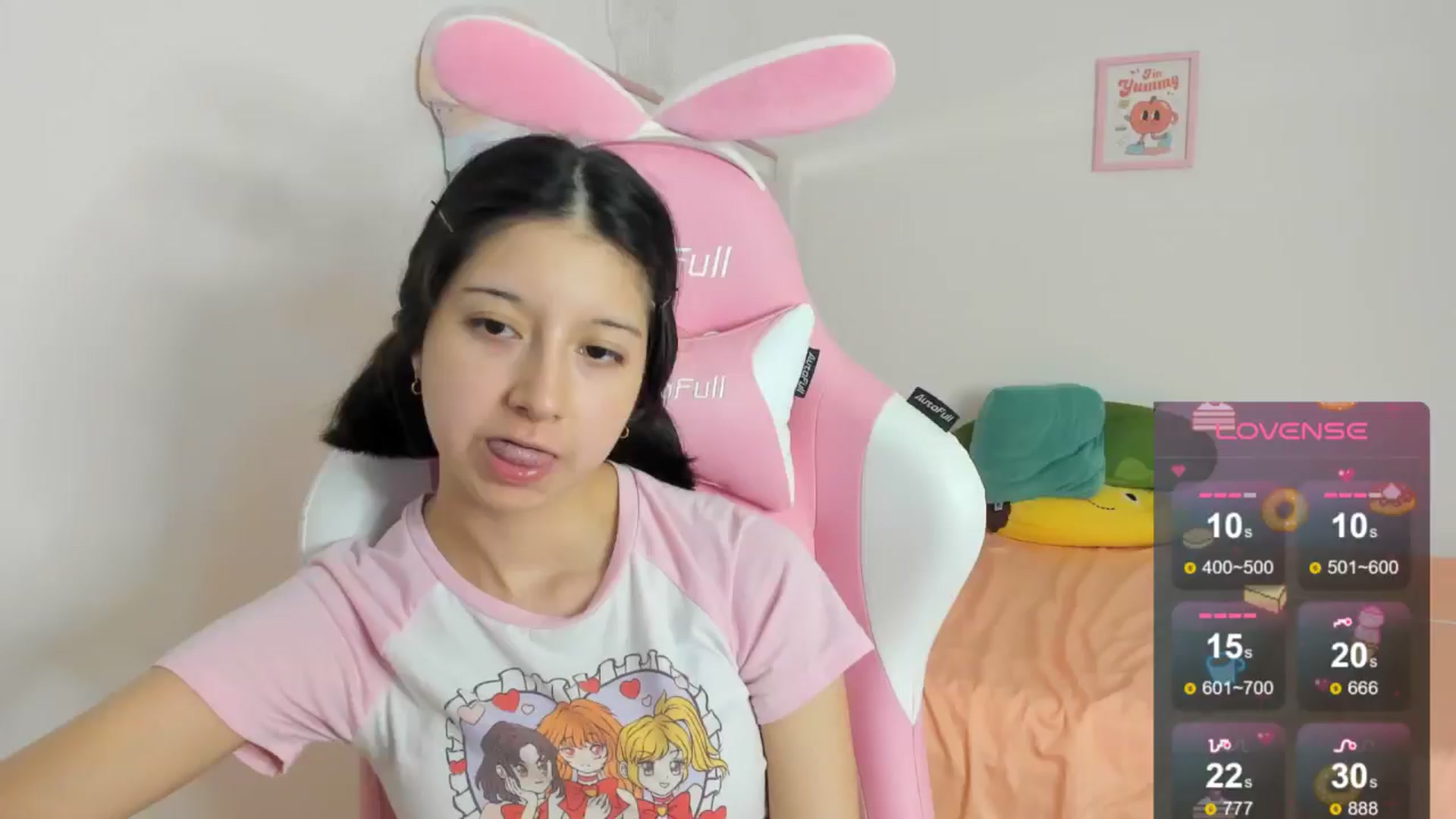 Gallery image thumbnail from Cherrycute666's myfreecams stream on, 09/01/2024, 10:05 image 18 of 20