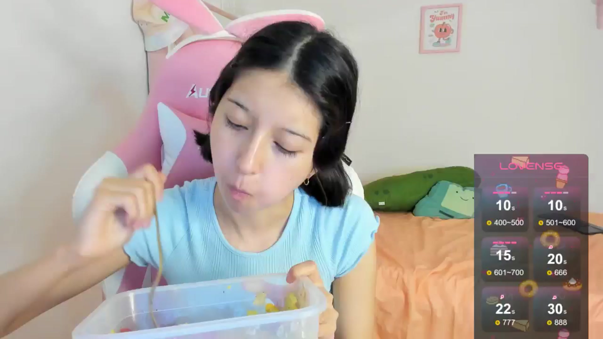 Gallery image thumbnail from Cherrycute666's myfreecams stream on, 09/02/2024, 24:00 image 18 of 20