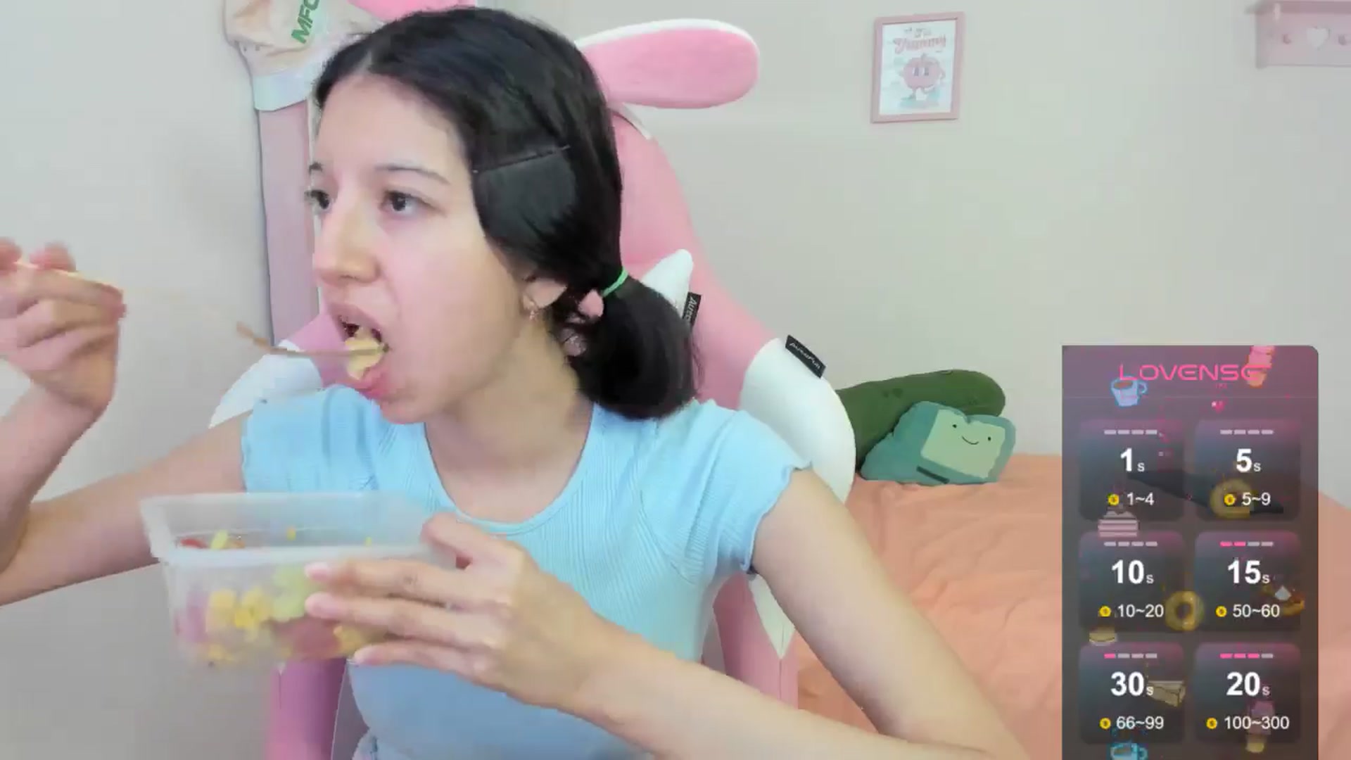 Gallery image thumbnail from Cherrycute666's myfreecams stream on, 09/02/2024, 24:00 image 3 of 20