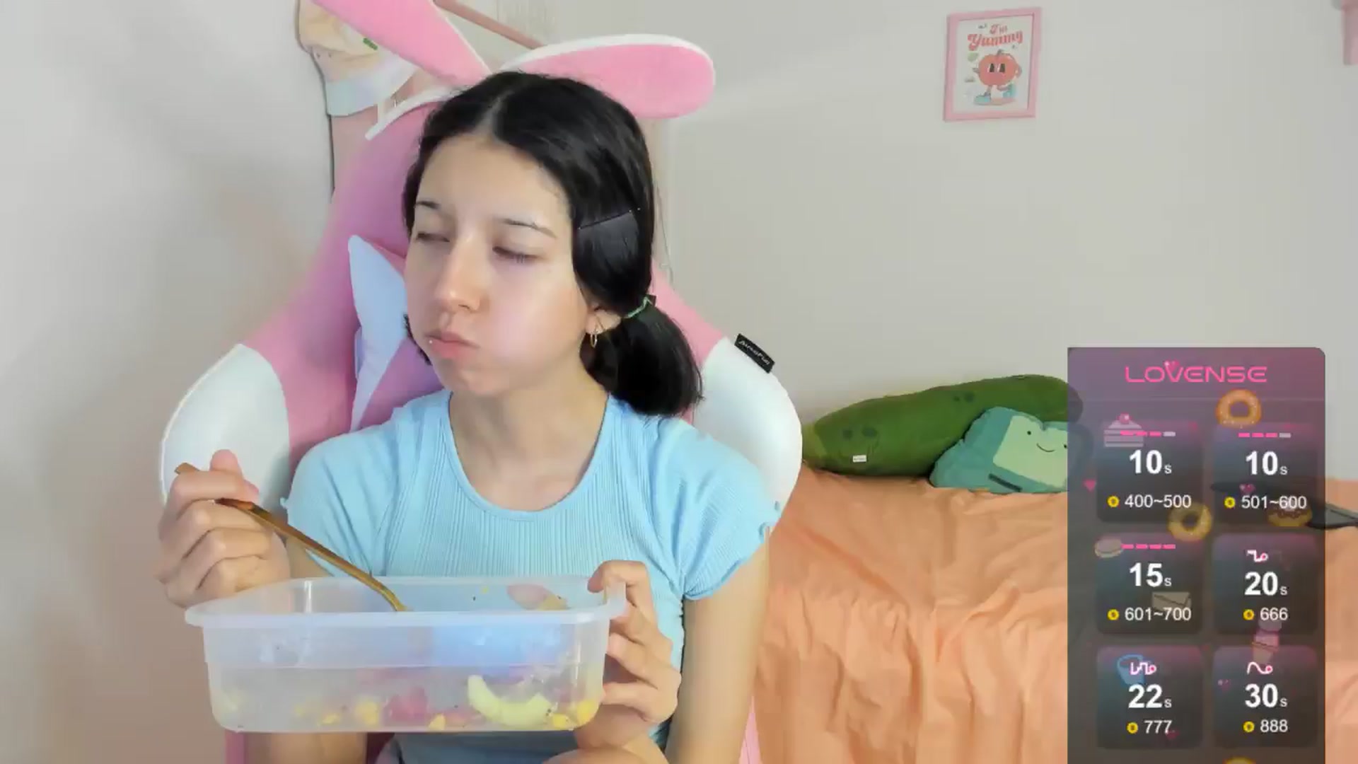 Gallery image thumbnail from Cherrycute666's myfreecams stream on, 09/02/2024, 24:00 image 19 of 20