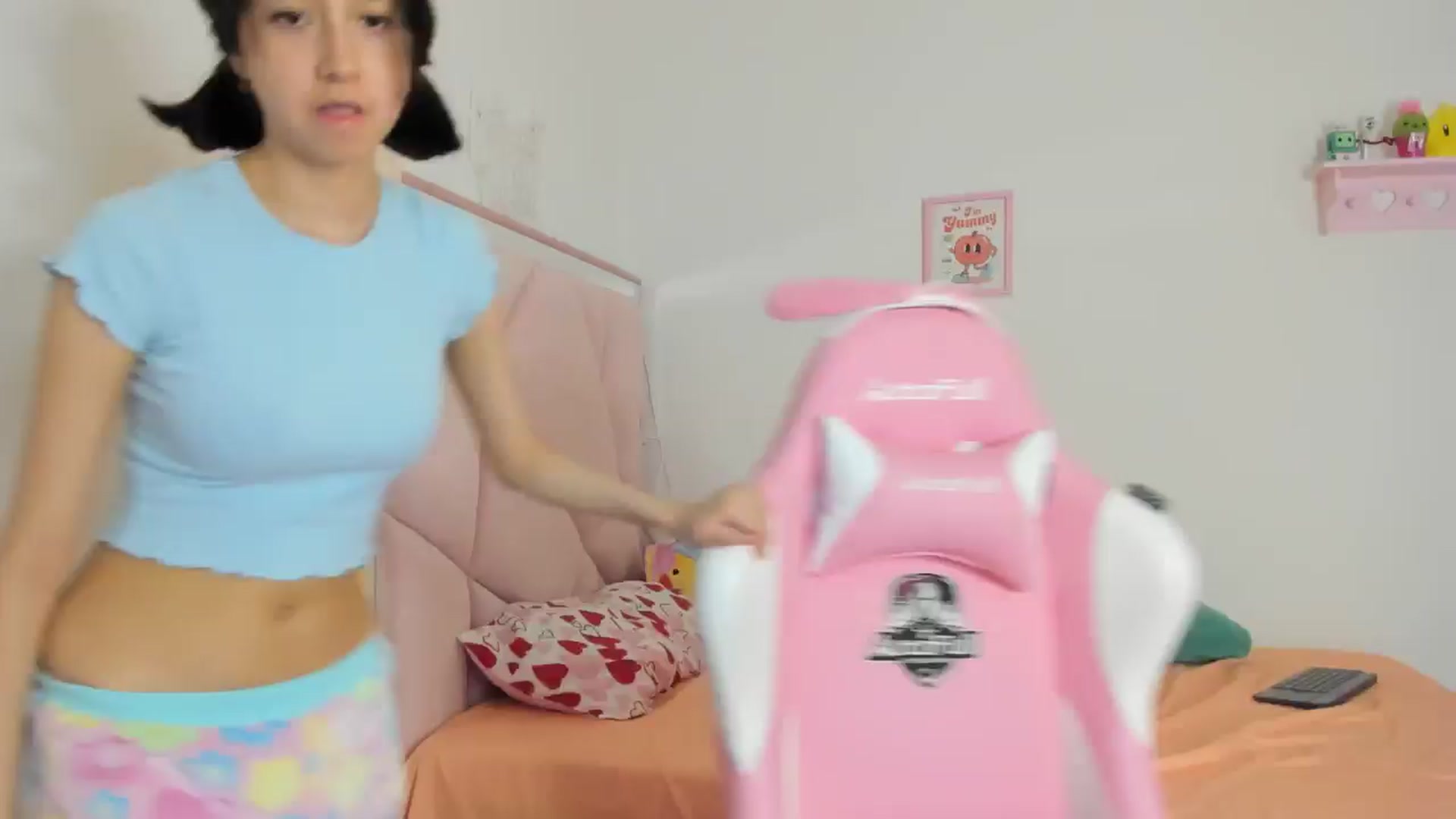 Gallery image thumbnail from Cherrycute666's myfreecams stream on, 09/02/2024, 08:09 image 1 of 20
