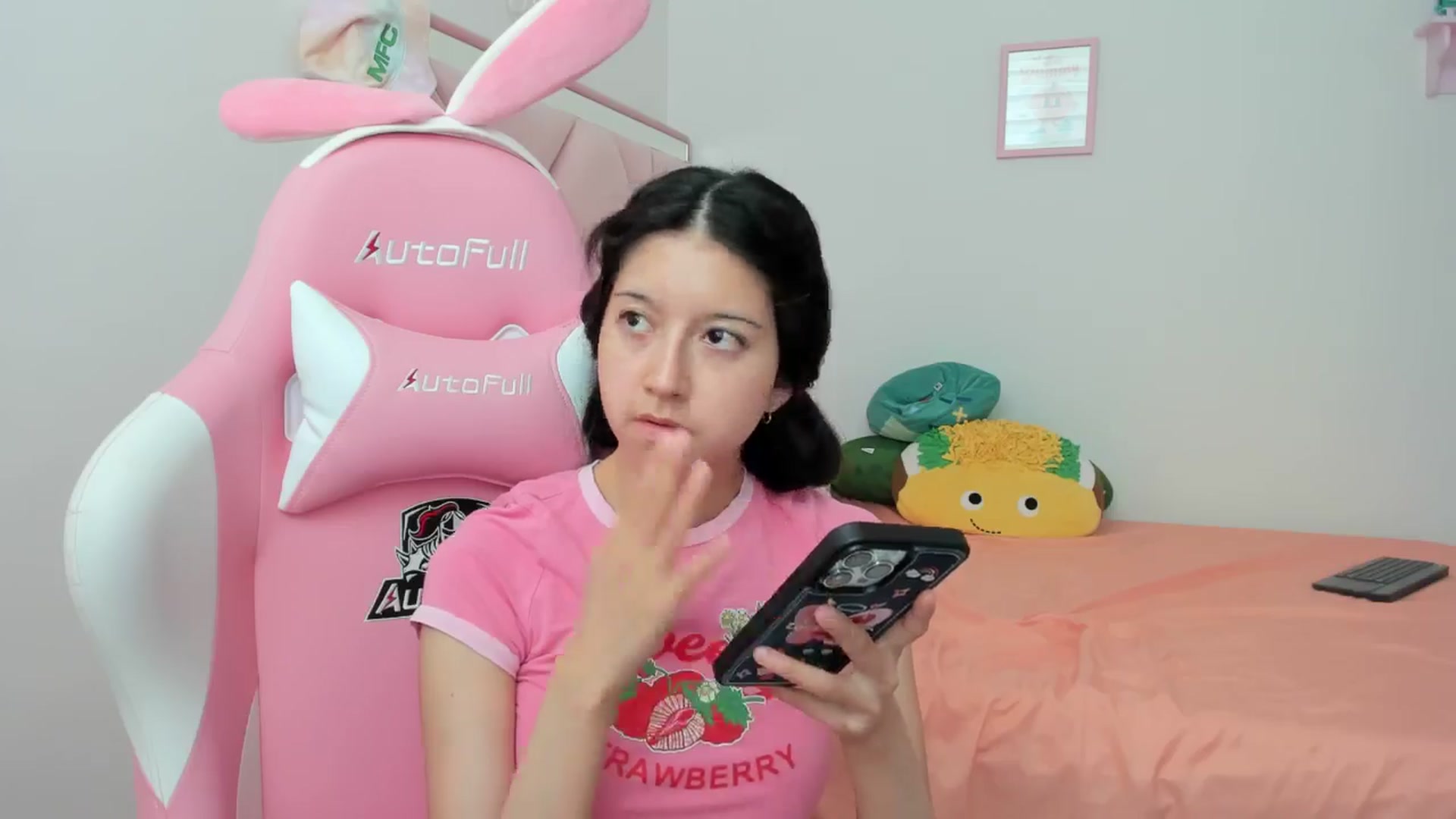 Gallery image thumbnail from Cherrycute666's myfreecams stream on, 09/02/2024, 20:26 image 12 of 20