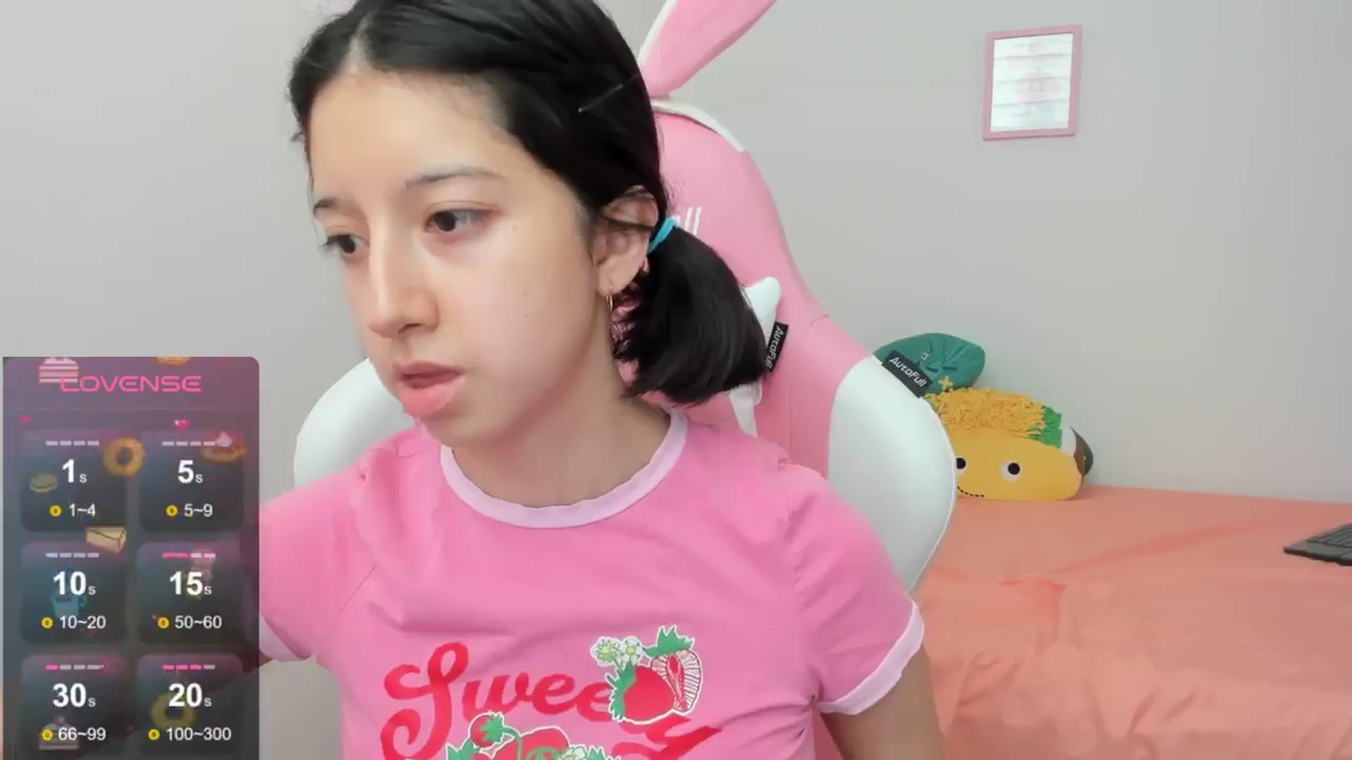 Gallery image thumbnail from Cherrycute666's myfreecams stream on, 09/02/2024, 22:00 image 13 of 20