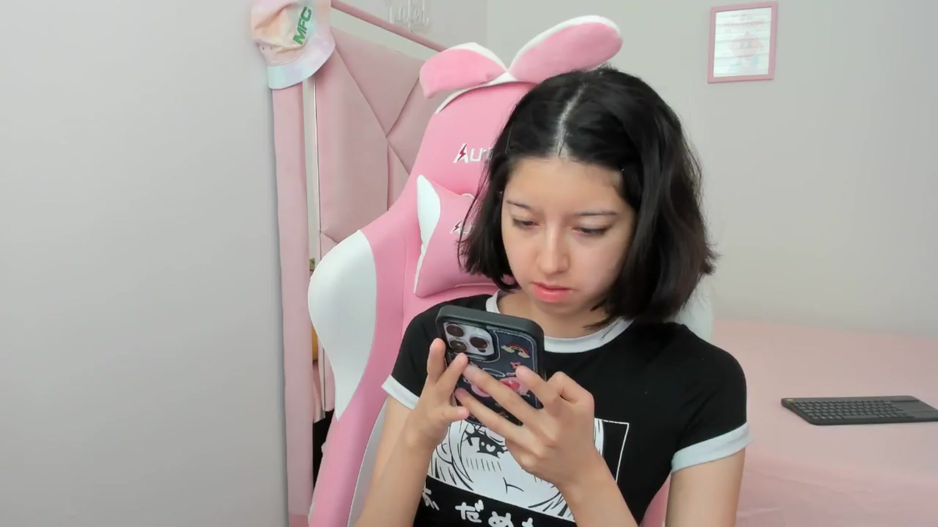 Gallery image thumbnail from Cherrycute666's myfreecams stream on, 09/05/2024, 16:59 image 5 of 20