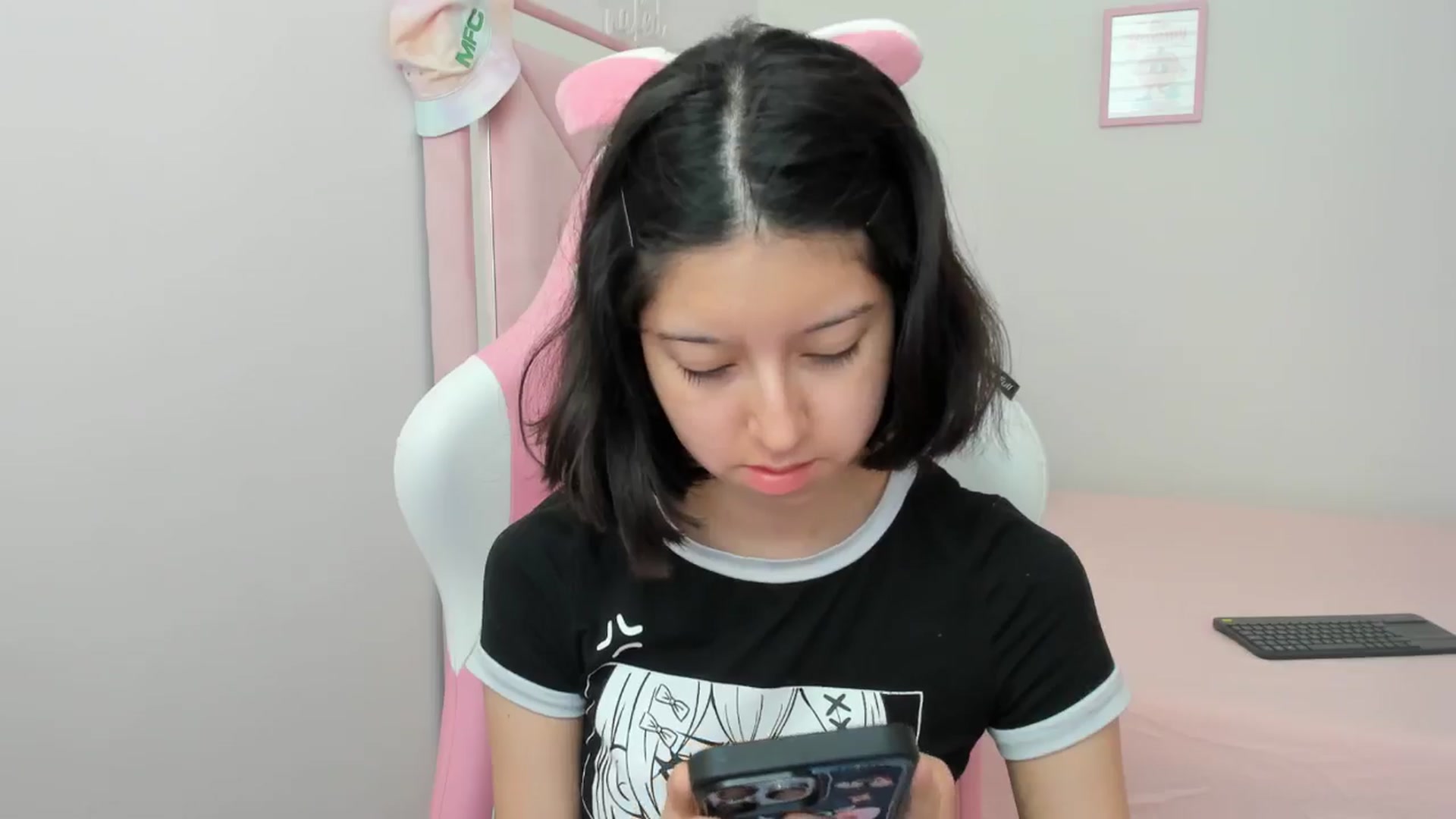 Gallery image thumbnail from Cherrycute666's myfreecams stream on, 09/05/2024, 16:59 image 16 of 20