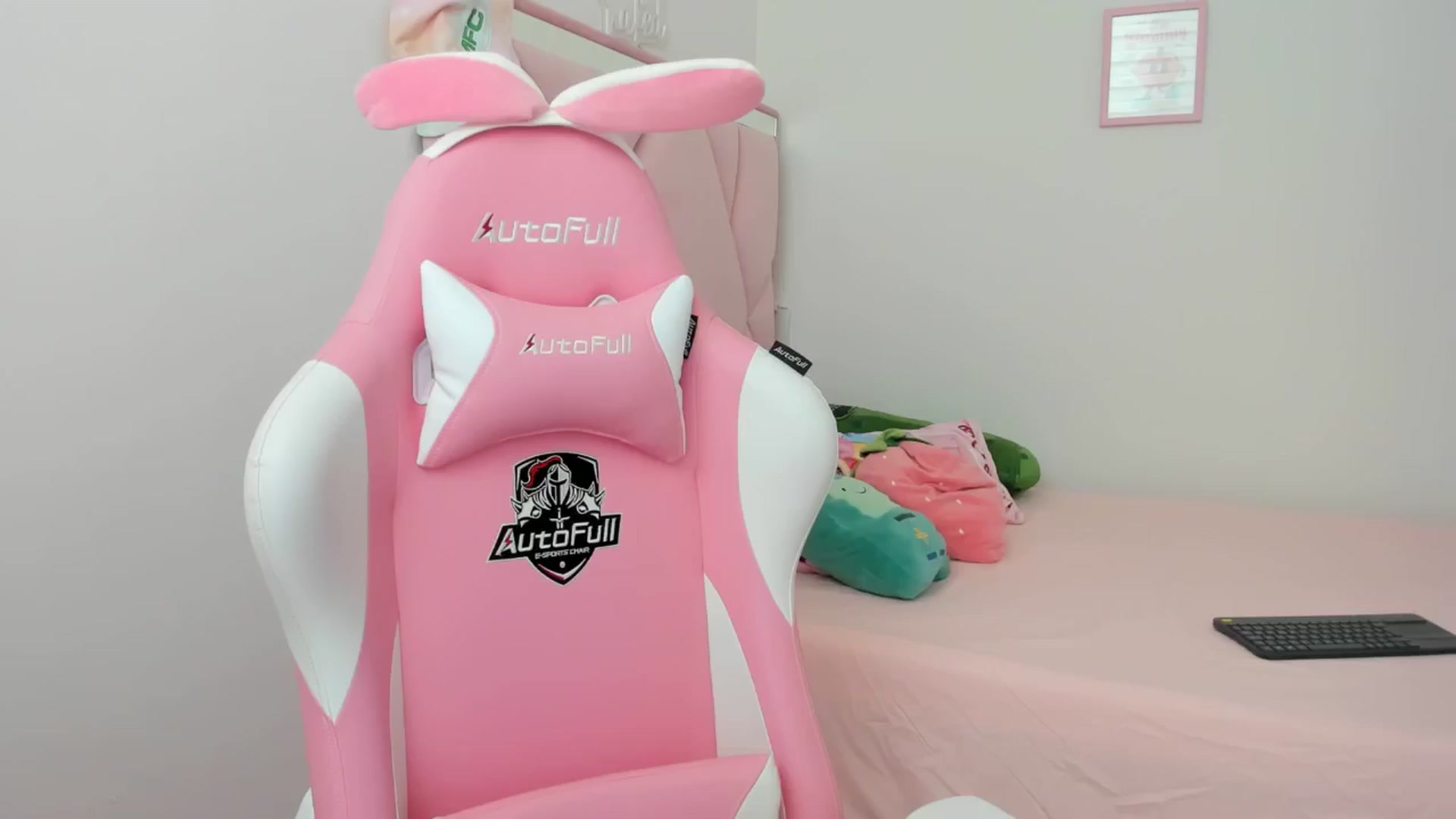 Gallery image thumbnail from Cherrycute666's myfreecams stream on, 09/05/2024, 16:59 image 20 of 20