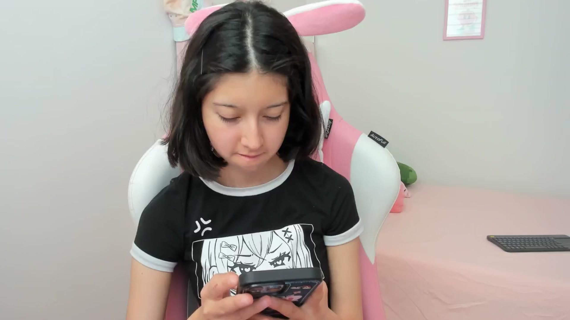 Gallery image thumbnail from Cherrycute666's myfreecams stream on, 09/05/2024, 17:53 image 19 of 20