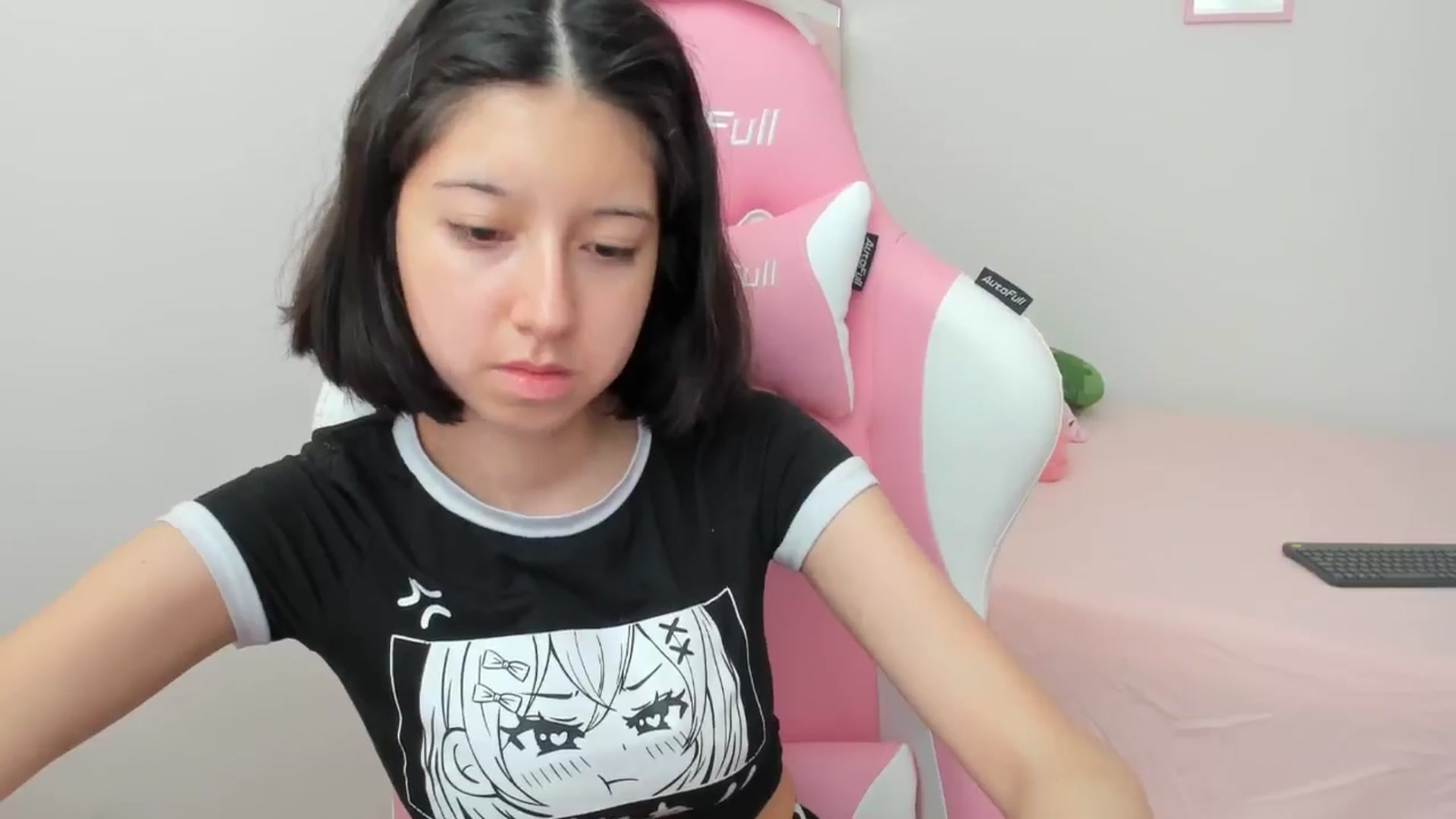Gallery image thumbnail from Cherrycute666's myfreecams stream on, 09/05/2024, 17:53 image 12 of 20