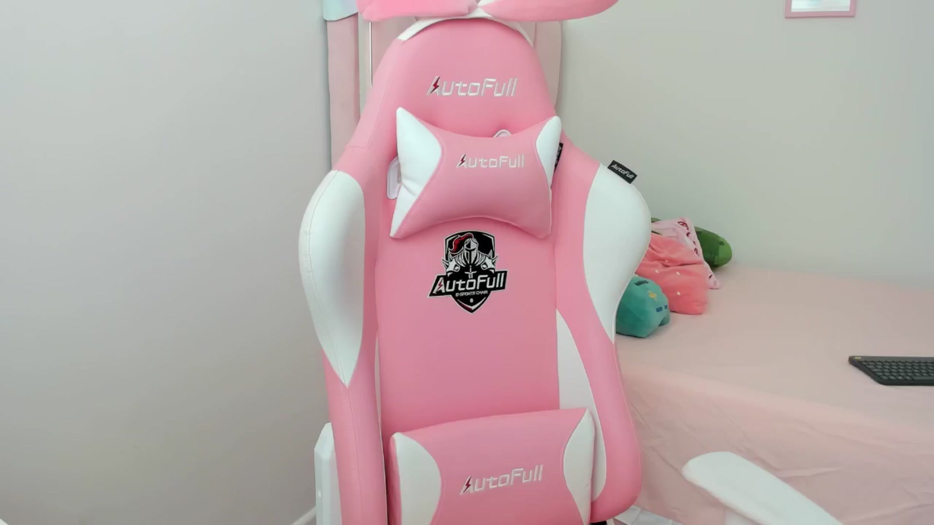Gallery image thumbnail from Cherrycute666's myfreecams stream on, 09/05/2024, 17:53 image 17 of 20