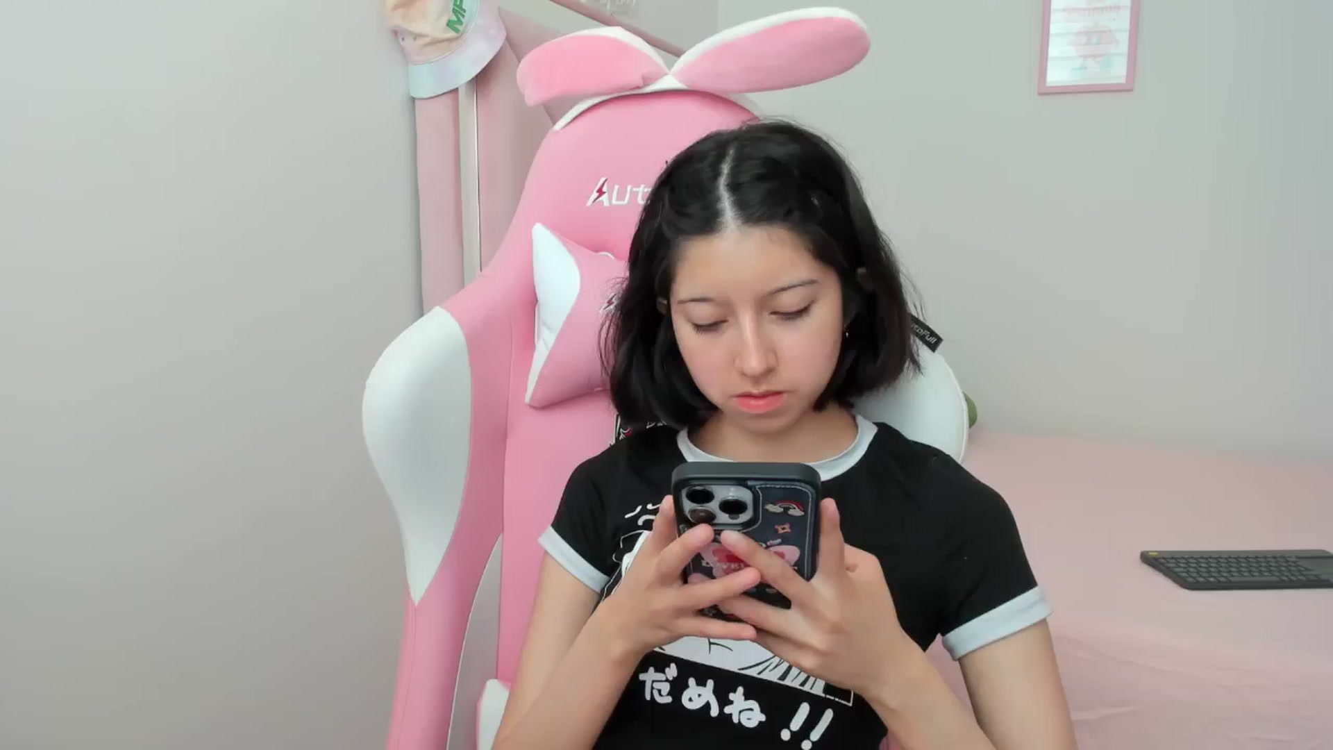 Gallery image thumbnail from Cherrycute666's myfreecams stream on, 09/05/2024, 18:24 image 9 of 20