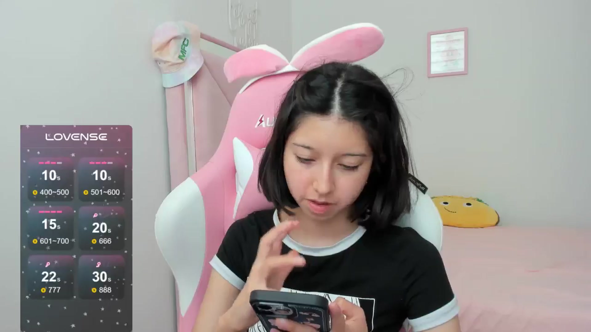 Gallery image thumbnail from Cherrycute666's myfreecams stream on, 09/05/2024, 20:49 image 6 of 20