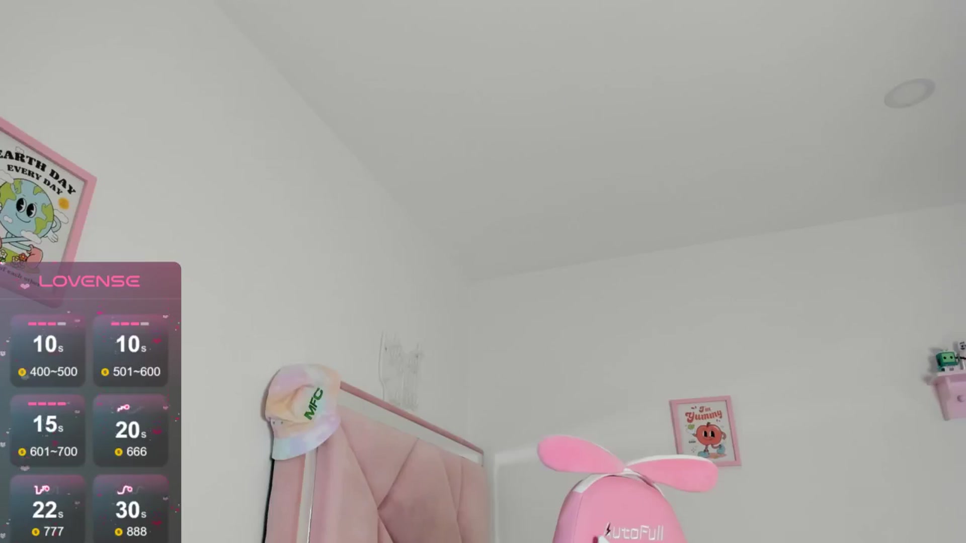 Gallery image thumbnail from Cherrycute666's myfreecams stream on, 09/08/2024, 07:35 image 9 of 20