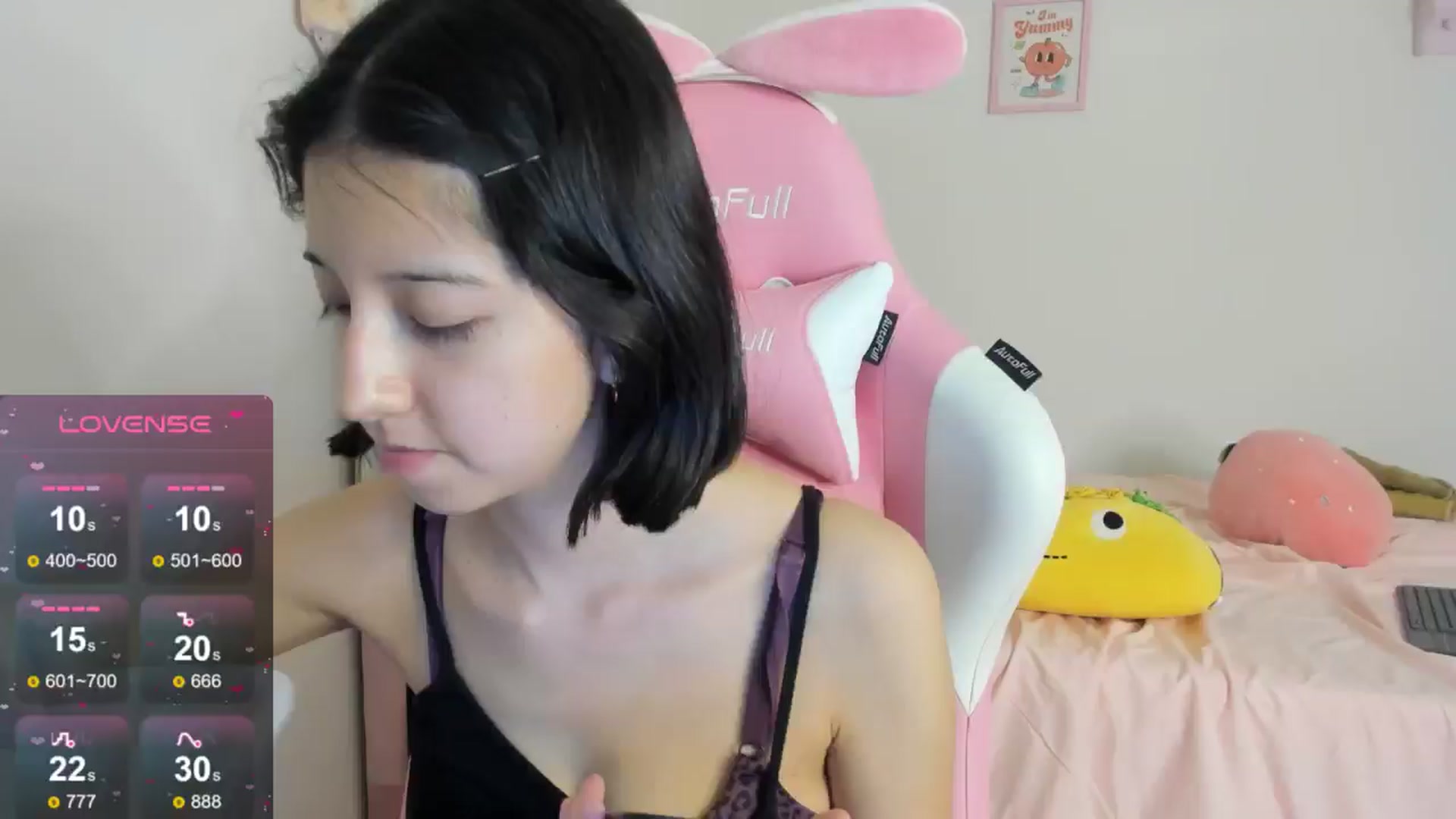 Gallery image thumbnail from Cherrycute666's myfreecams stream on, 09/08/2024, 07:35 image 1 of 20