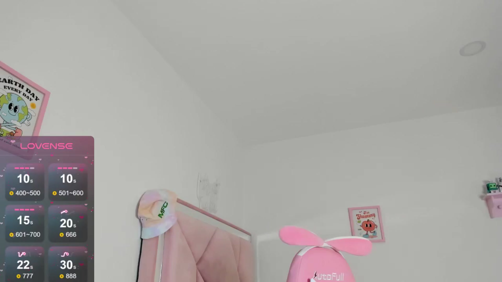 Gallery image thumbnail from Cherrycute666's myfreecams stream on, 09/08/2024, 07:35 image 10 of 20