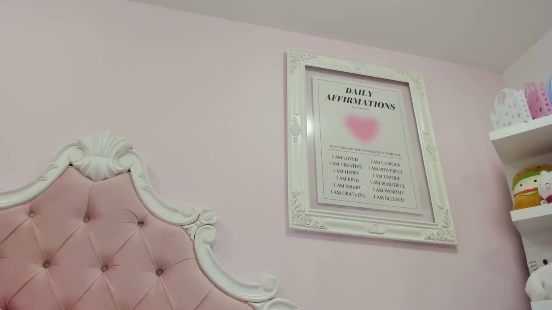 Gallery image thumbnail from Cherrycute666's myfreecams stream on, 09/08/2024, 09:48 image 16 of 20