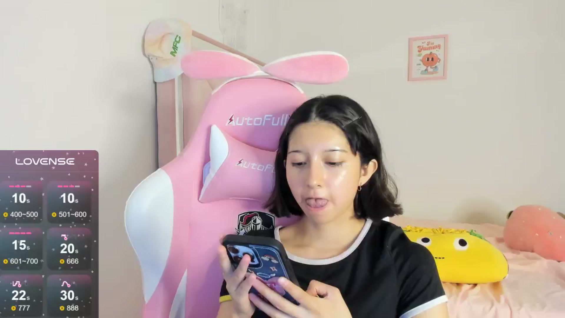 Gallery image thumbnail from Cherrycute666's myfreecams stream on, 09/08/2024, 10:55 image 19 of 20