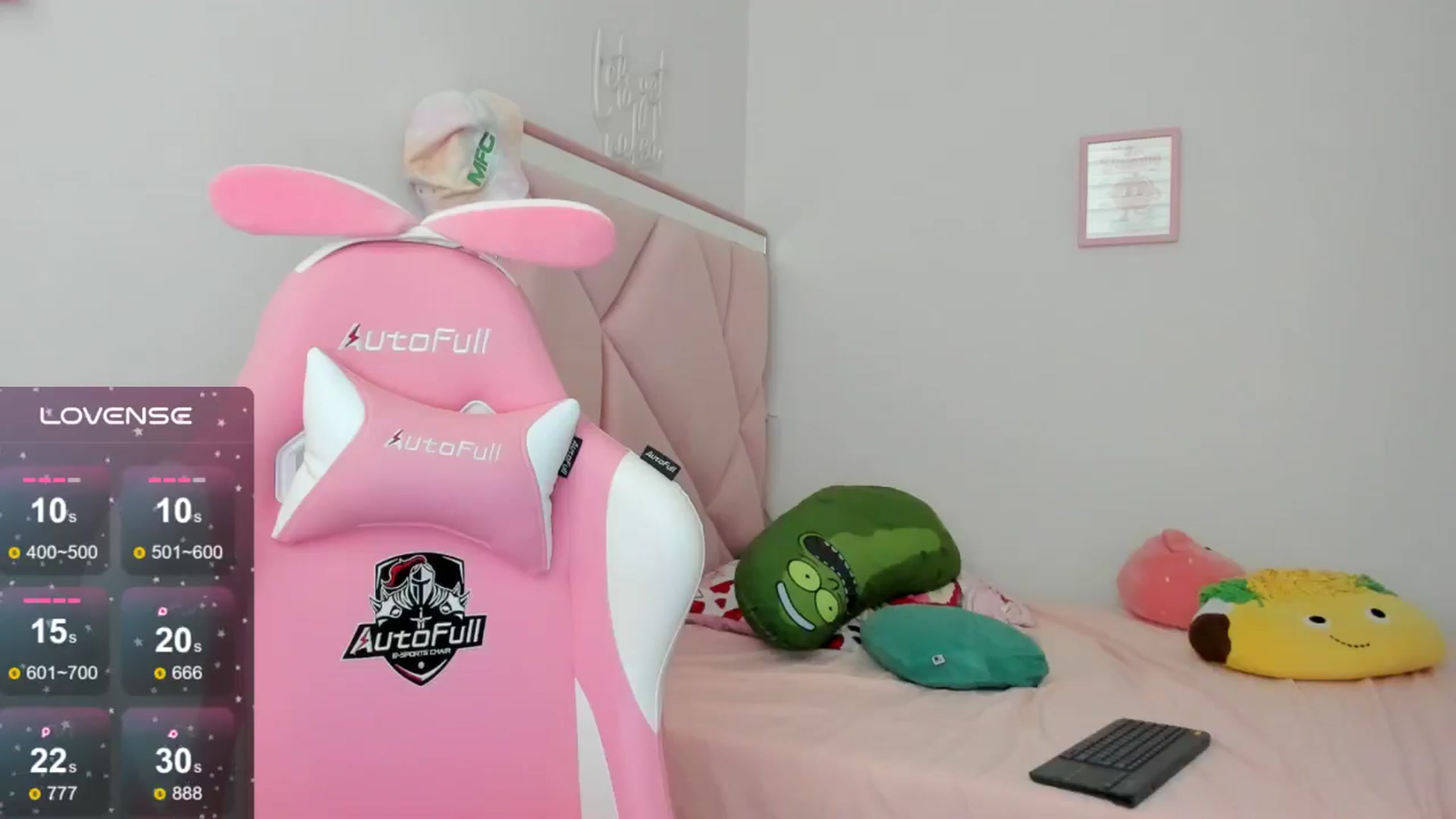 Gallery image thumbnail from Cherrycute666's myfreecams stream on, 09/09/2024, 24:01 image 18 of 20