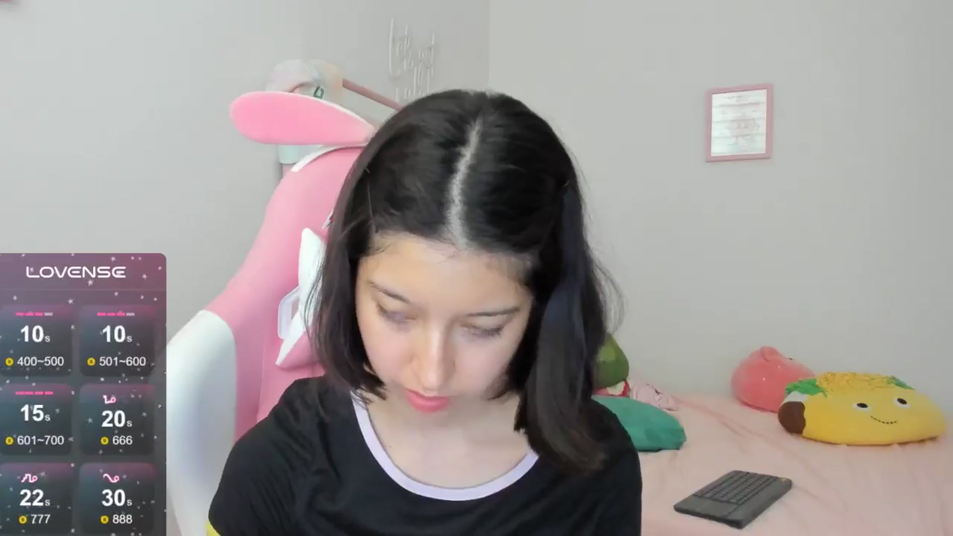Gallery image thumbnail from Cherrycute666's myfreecams stream on, 09/09/2024, 24:01 image 15 of 20