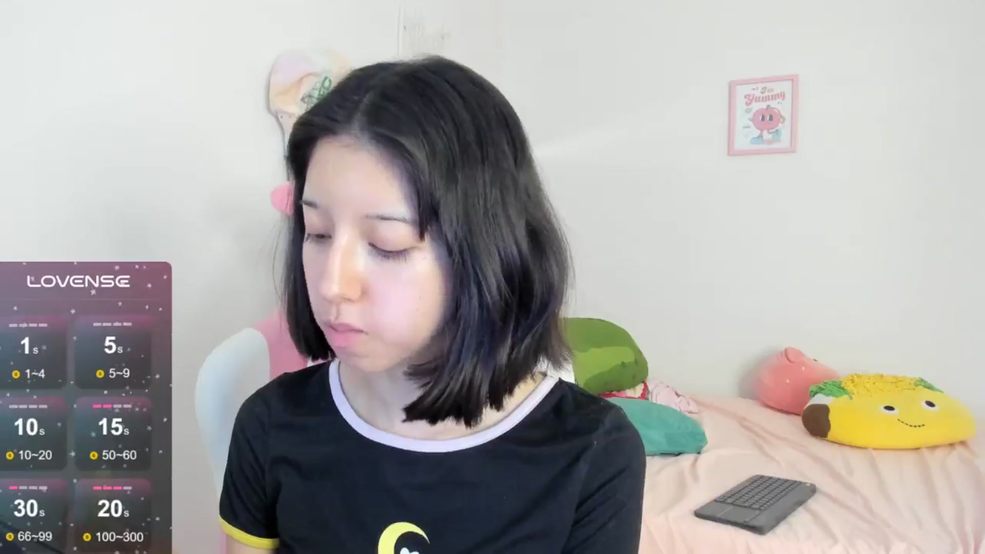 Gallery image thumbnail from Cherrycute666's myfreecams stream on, 09/09/2024, 24:23 image 13 of 20