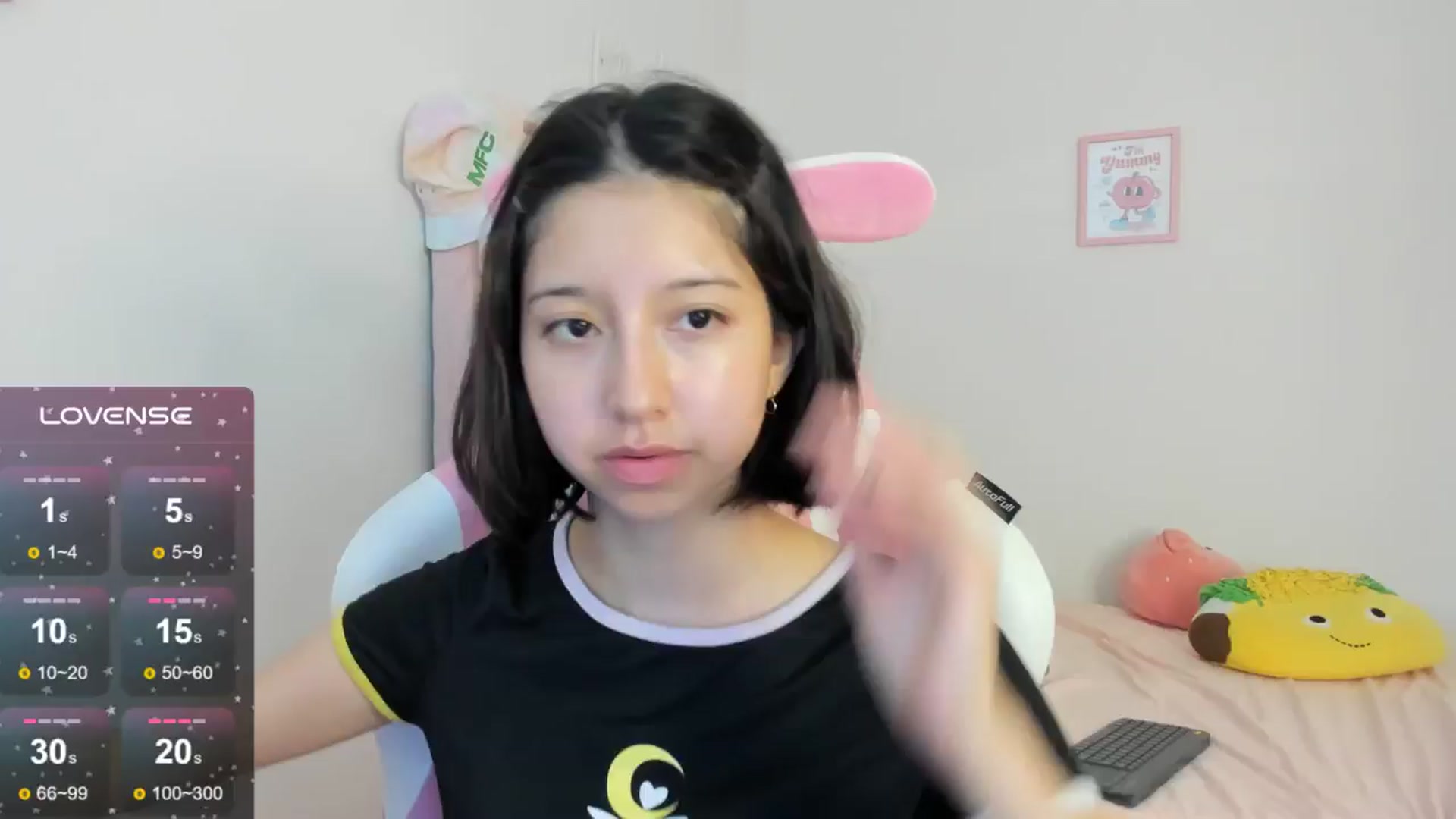 Gallery image thumbnail from Cherrycute666's myfreecams stream on, 09/09/2024, 24:23 image 1 of 20