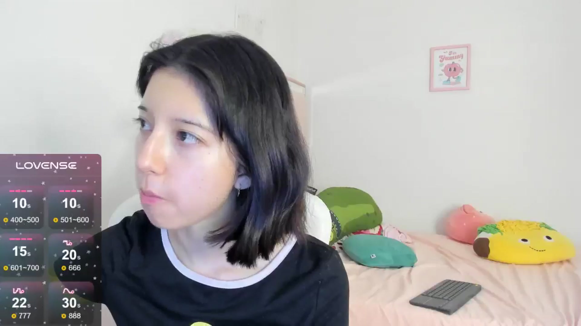 Gallery image thumbnail from Cherrycute666's myfreecams stream on, 09/09/2024, 24:23 image 16 of 20