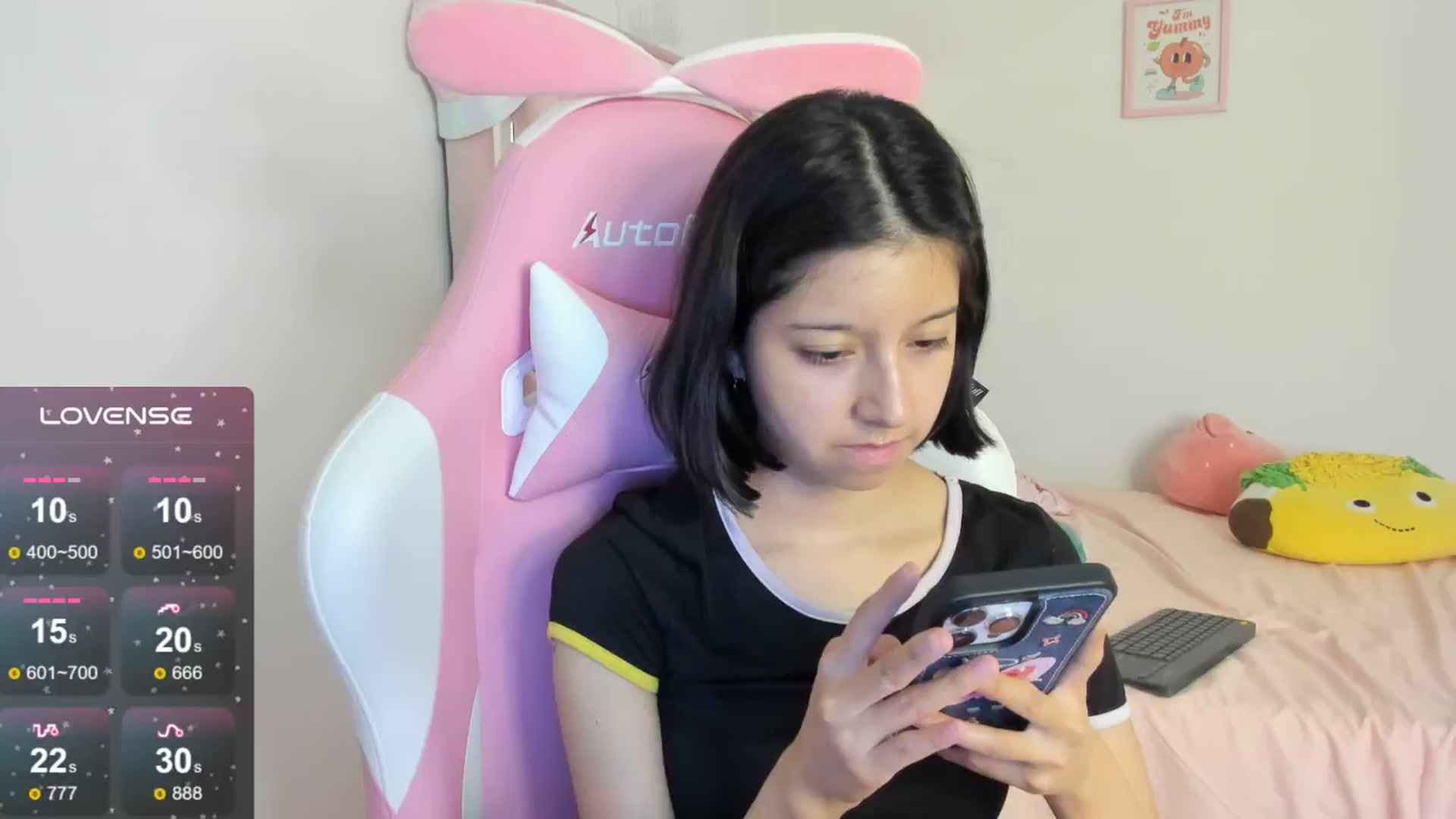 Gallery image thumbnail from Cherrycute666's myfreecams stream on, 09/09/2024, 05:15 image 13 of 20