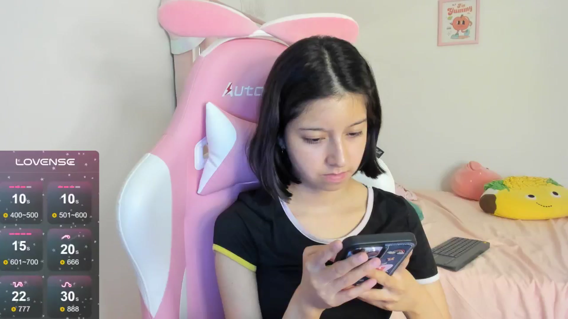 Gallery image thumbnail from Cherrycute666's myfreecams stream on, 09/09/2024, 05:15 image 15 of 20