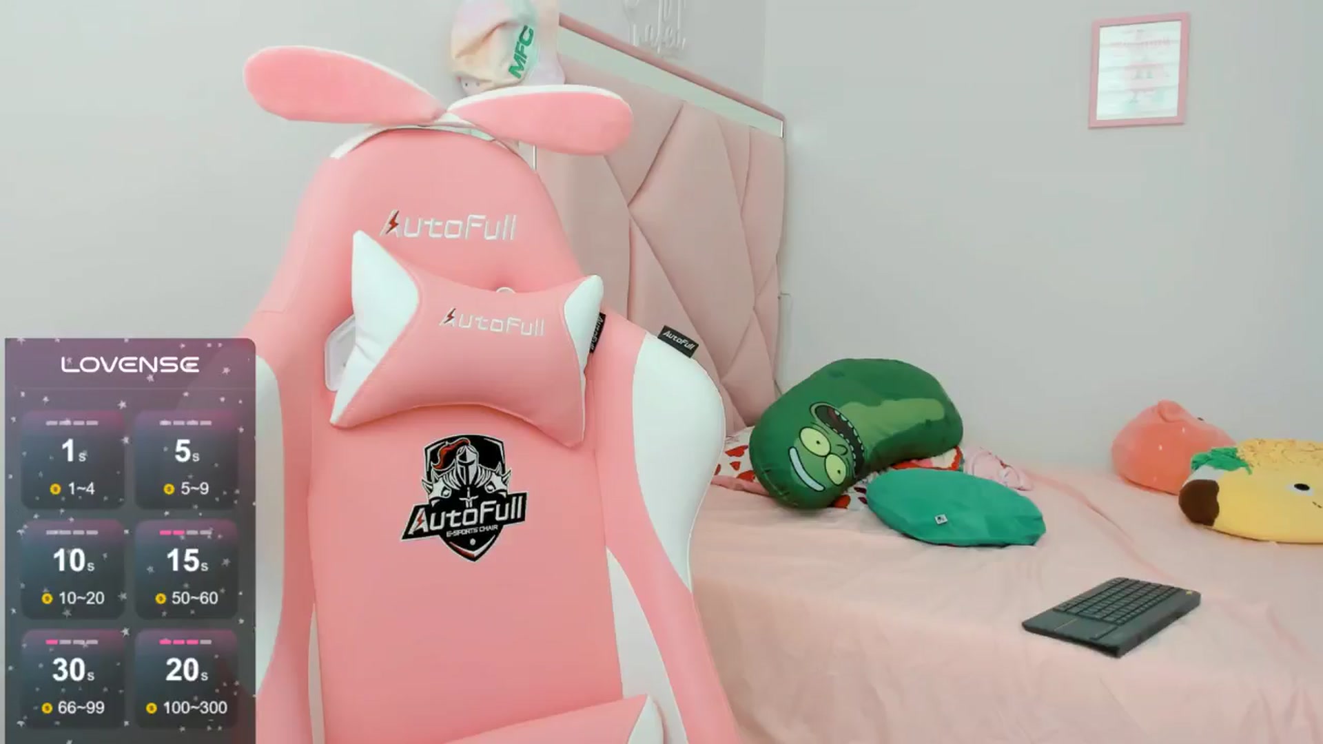 Gallery image thumbnail from Cherrycute666's myfreecams stream on, 09/09/2024, 20:31 image 13 of 20