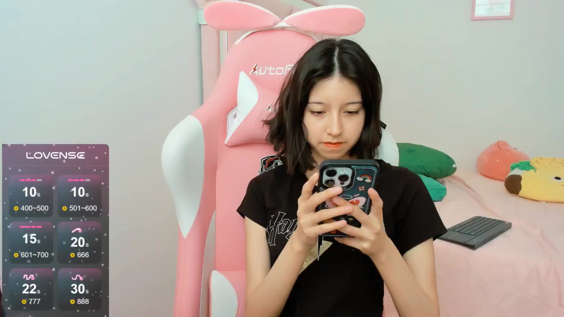 Gallery image thumbnail from Cherrycute666's myfreecams stream on, 09/09/2024, 21:37 image 8 of 20