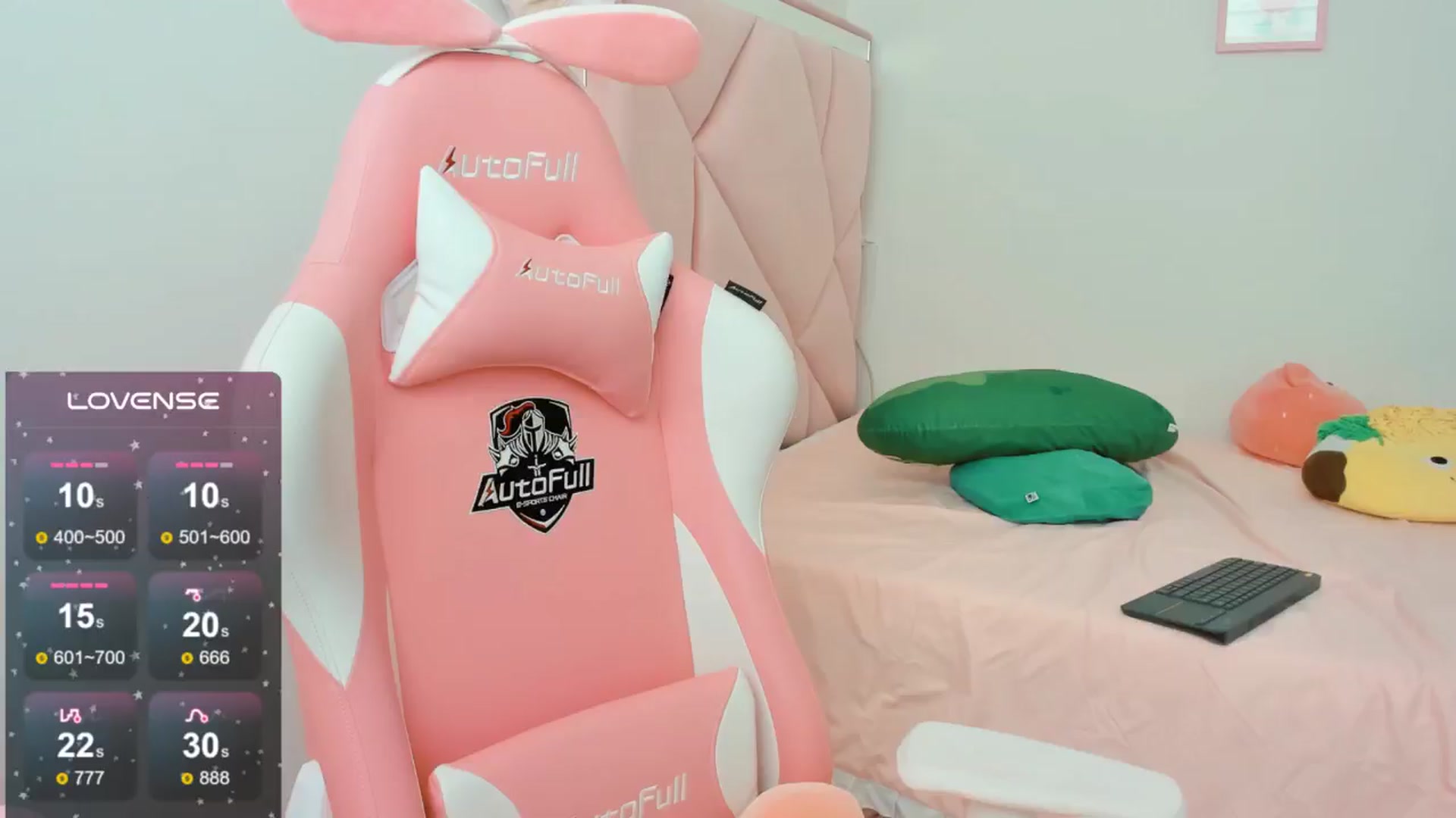 Gallery image thumbnail from Cherrycute666's myfreecams stream on, 09/09/2024, 21:37 image 15 of 20