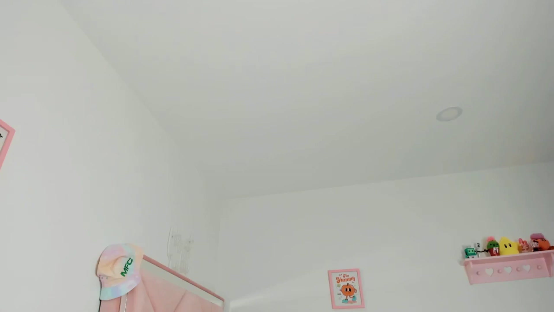 Gallery image thumbnail from Cherrycute666's myfreecams stream on, 09/10/2024, 04:54 image 10 of 20