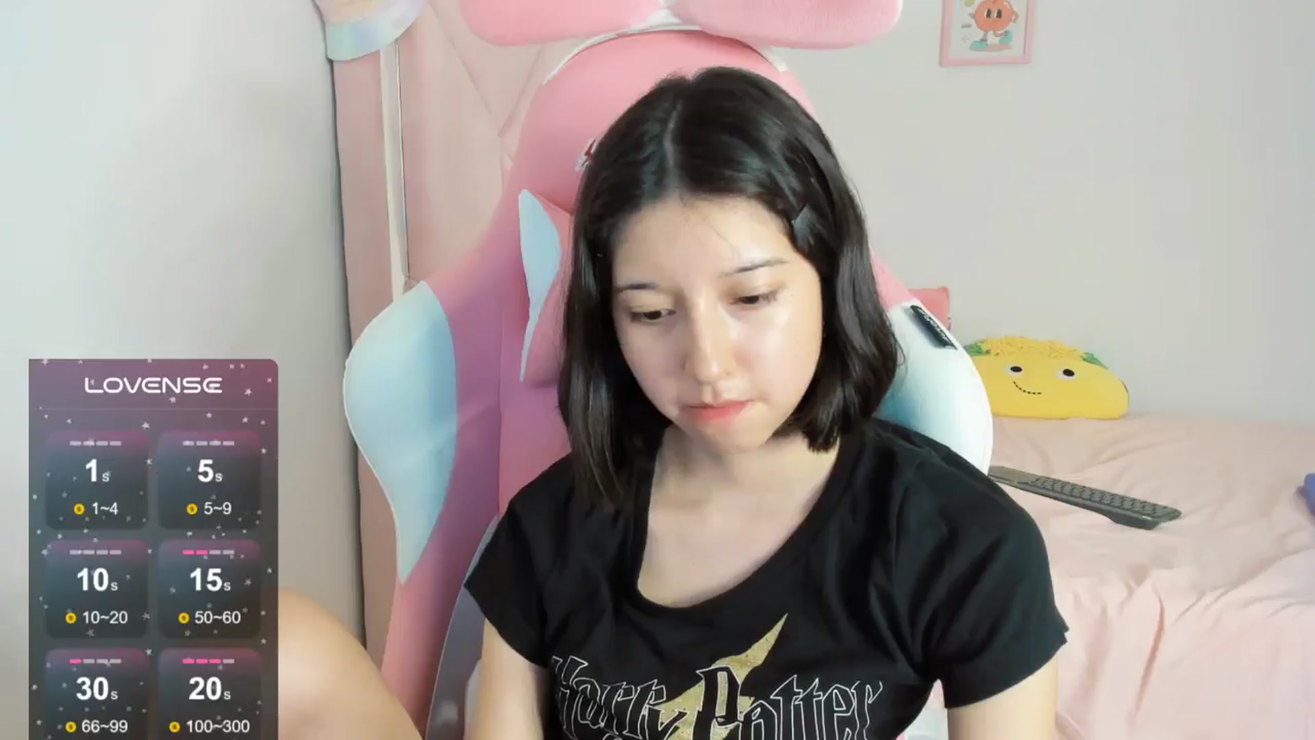 Gallery image thumbnail from Cherrycute666's myfreecams stream on, 09/10/2024, 08:09 image 18 of 20