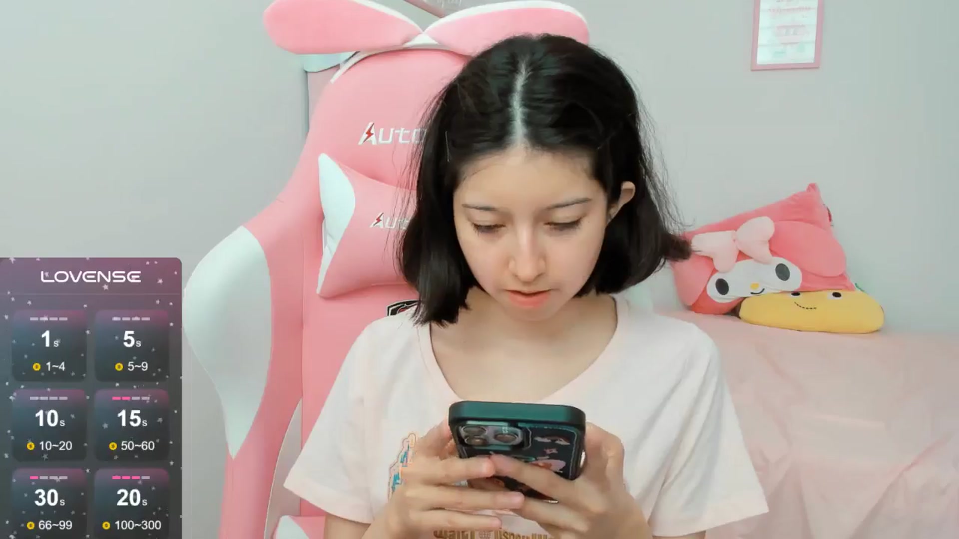 Gallery image thumbnail from Cherrycute666's myfreecams stream on, 09/10/2024, 20:06 image 13 of 20