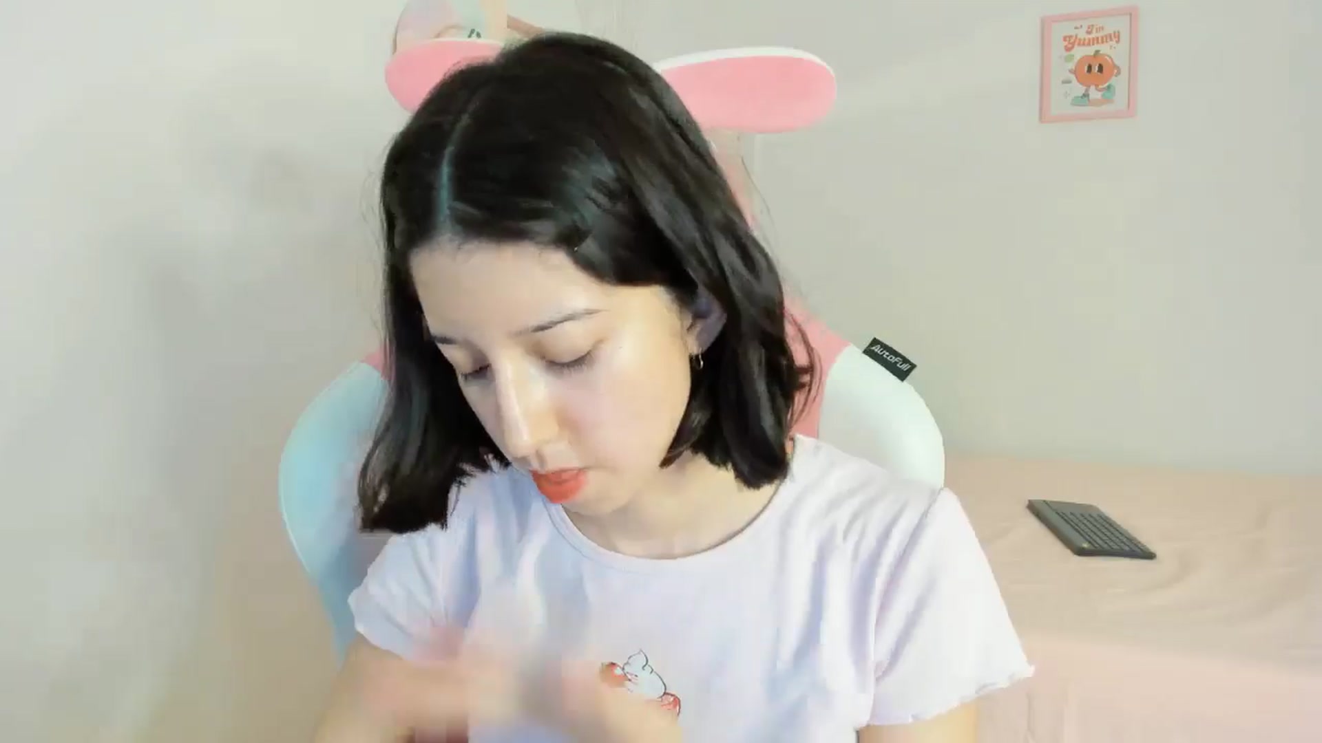 Gallery image thumbnail from Cherrycute666's myfreecams stream on, 09/12/2024, 03:11 image 6 of 20