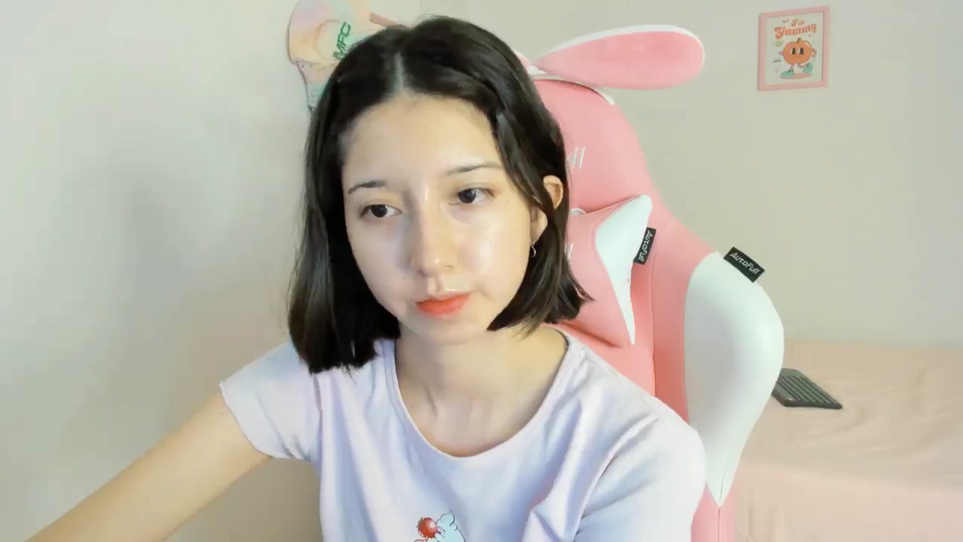 Gallery image thumbnail from Cherrycute666's myfreecams stream on, 09/12/2024, 03:11 image 4 of 20