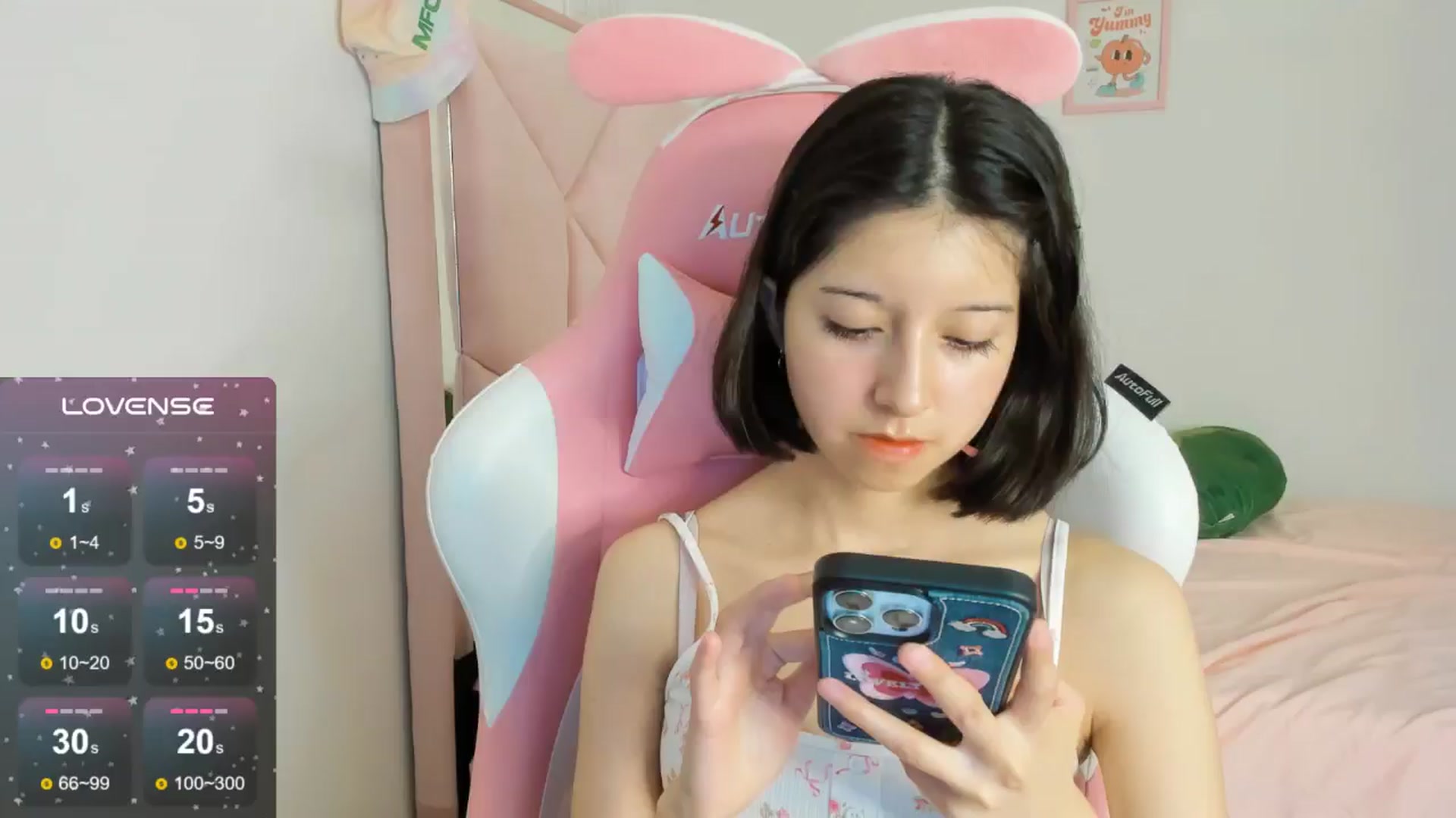 Gallery image thumbnail from Cherrycute666's myfreecams stream on, 09/13/2024, 02:30 image 11 of 20