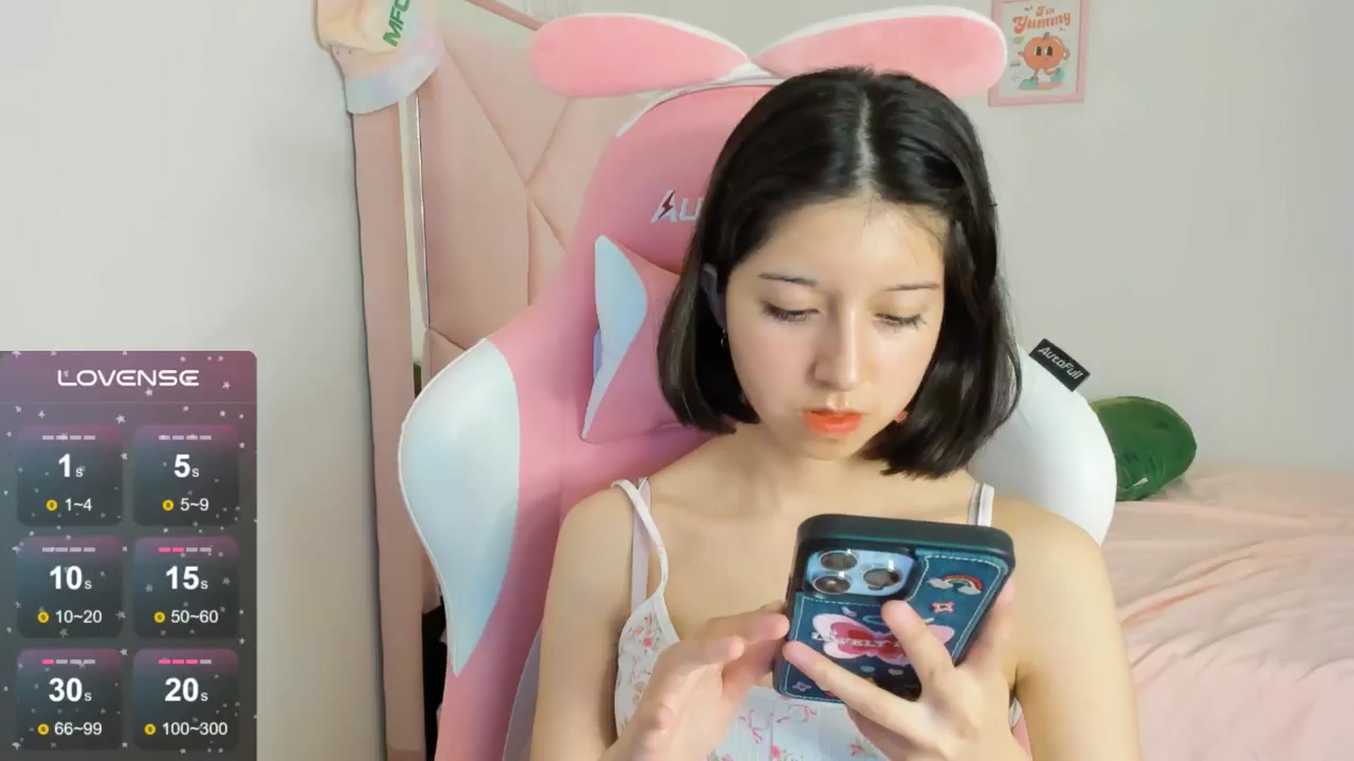 Gallery image thumbnail from Cherrycute666's myfreecams stream on, 09/13/2024, 02:30 image 12 of 20