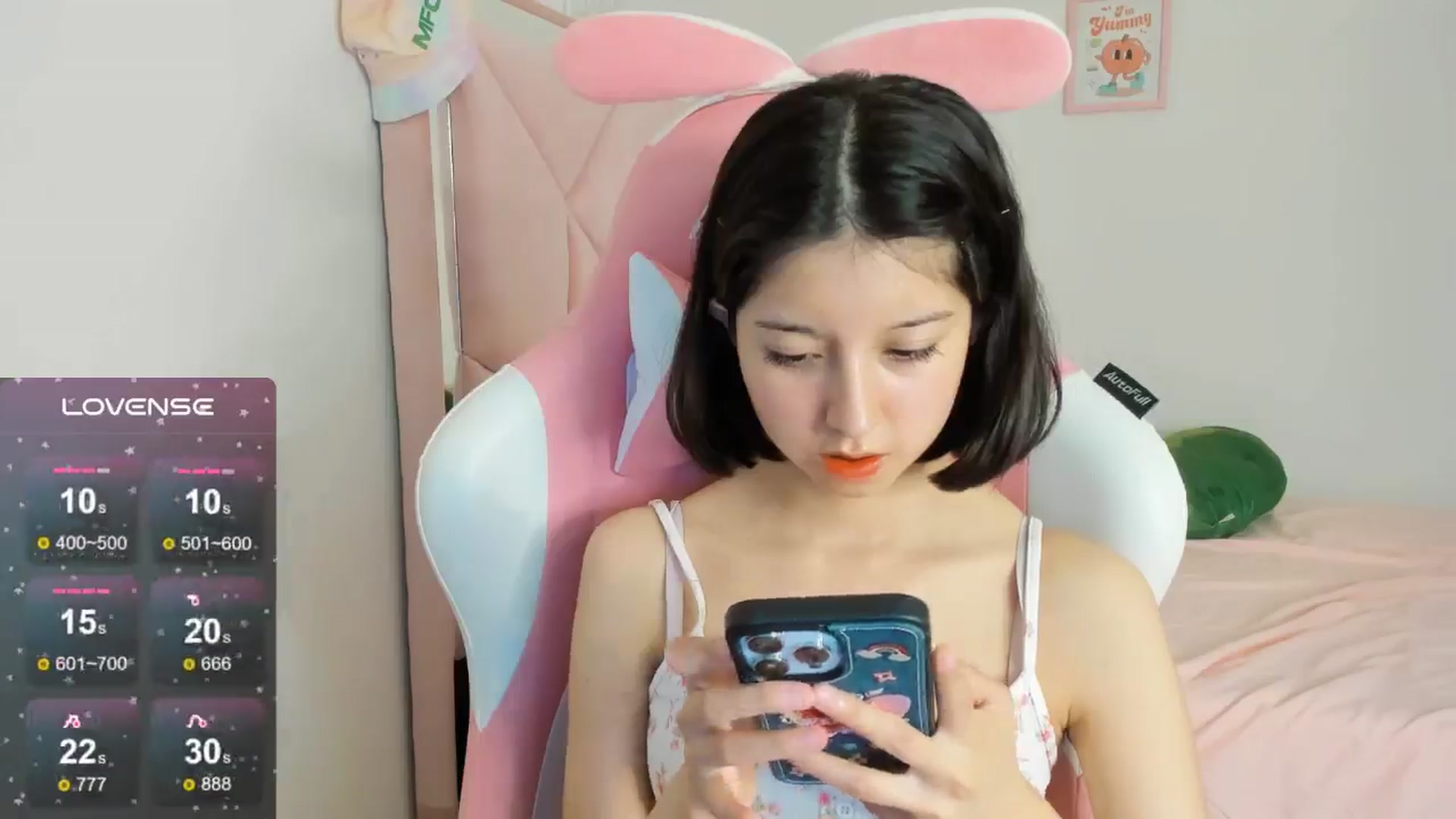 Gallery image thumbnail from Cherrycute666's myfreecams stream on, 09/13/2024, 02:30 image 5 of 20
