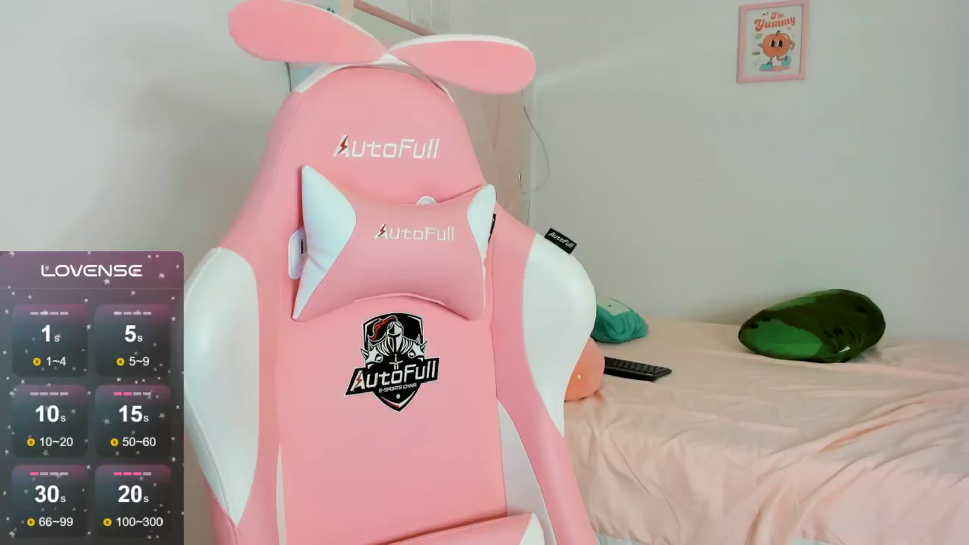 Gallery image thumbnail from Cherrycute666's myfreecams stream on, 09/13/2024, 07:49 image 13 of 20