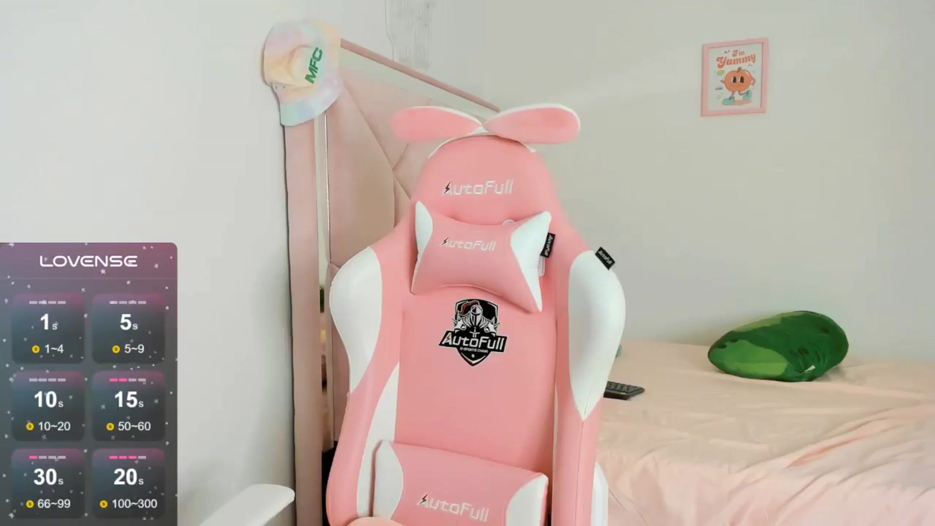 Gallery image thumbnail from Cherrycute666's myfreecams stream on, 09/13/2024, 07:49 image 18 of 20