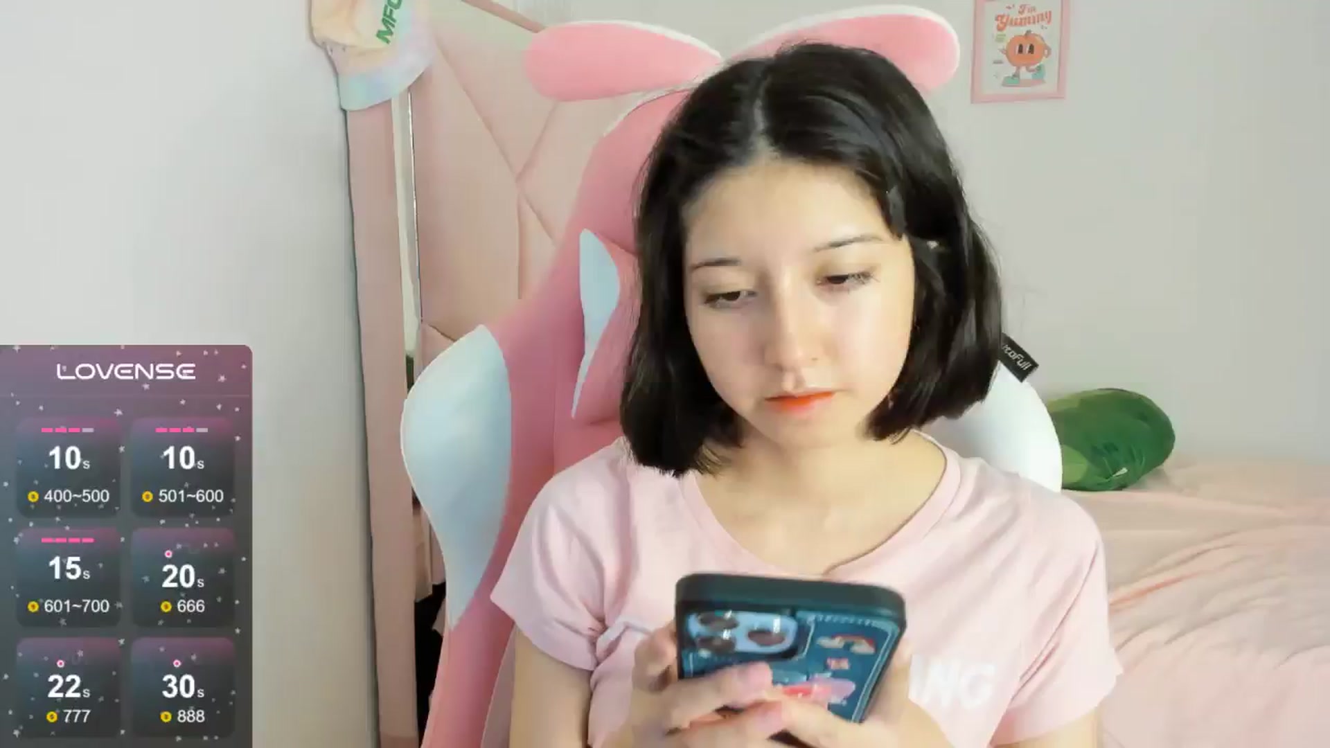 Gallery image thumbnail from Cherrycute666's myfreecams stream on, 09/13/2024, 07:49 image 1 of 20