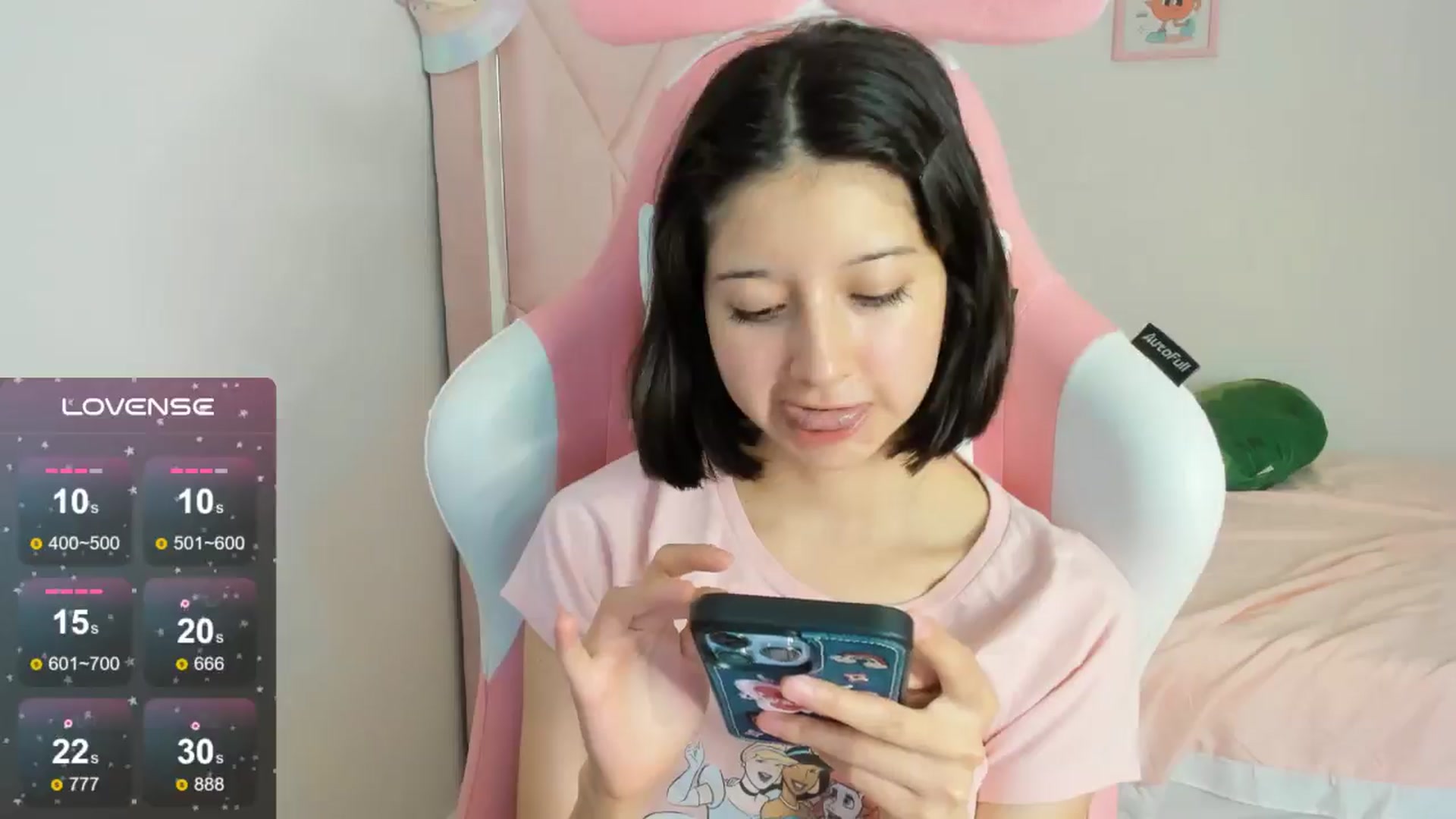 Gallery image thumbnail from Cherrycute666's myfreecams stream on, 09/13/2024, 07:49 image 19 of 20