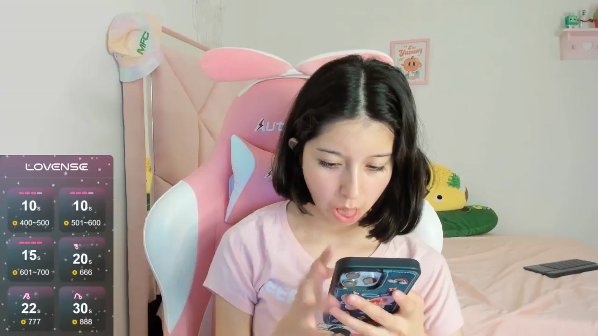 Gallery image thumbnail from Cherrycute666's myfreecams stream on, 09/13/2024, 10:29 image 12 of 20